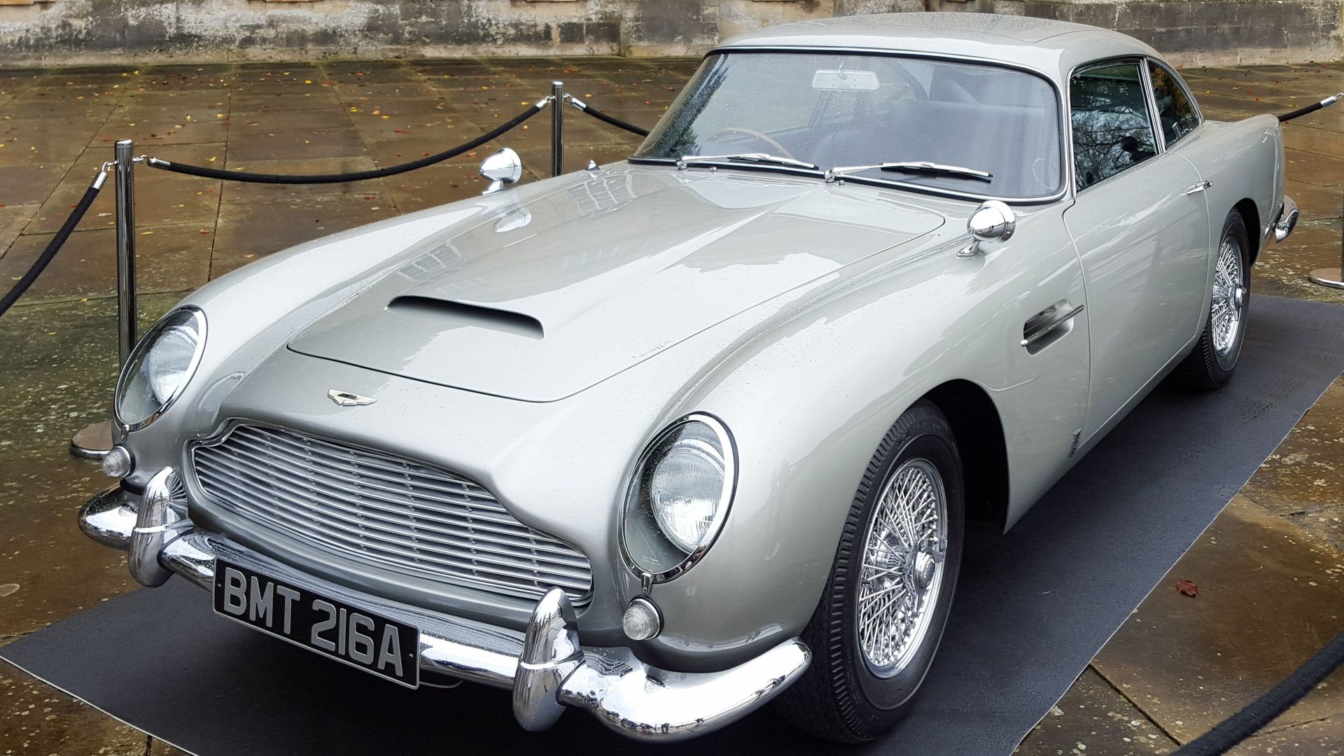 File:Aston Martin DB5 (Skyfall).jpg