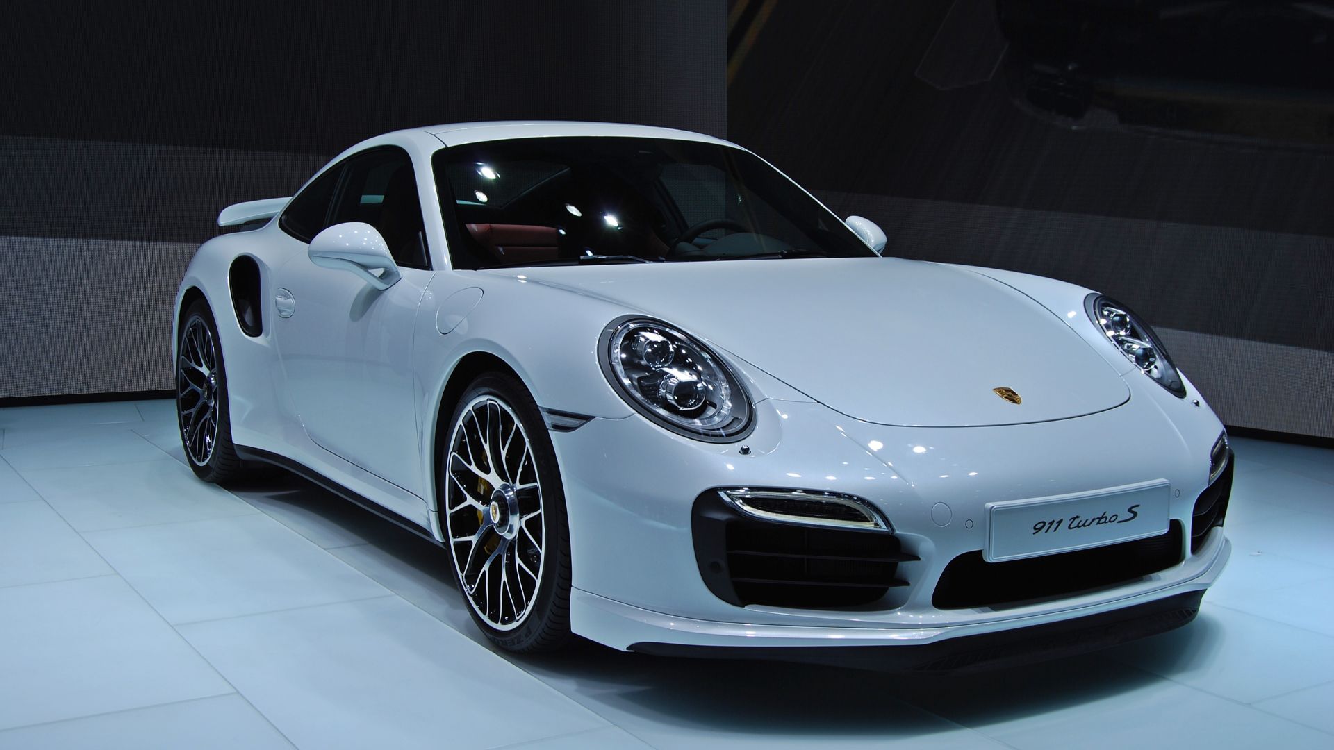 File:Porsche 911 Turbo S IAA 2013.JPG
