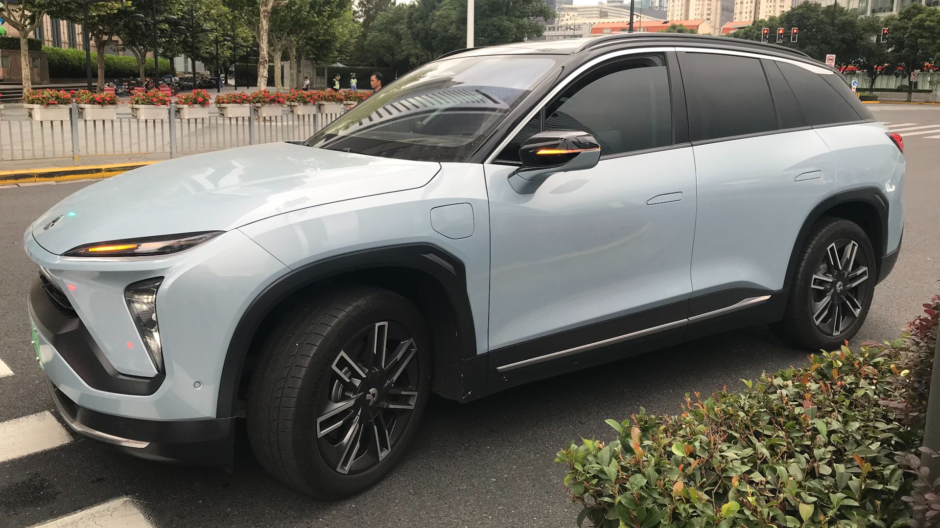 File:NIO ES6 001.jpg