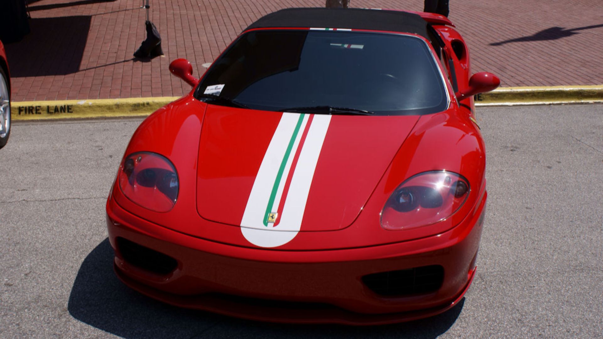 File:Ferrari 360 2003 Challenge Stradale Spider AboveHood CECF 9April2011 (14414490447).jpg