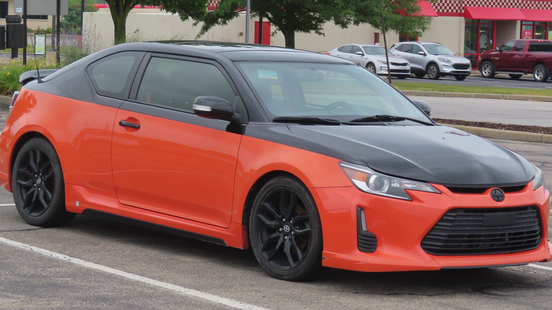 File:2015 Scion tC Release Series 9.0, front right.jpg