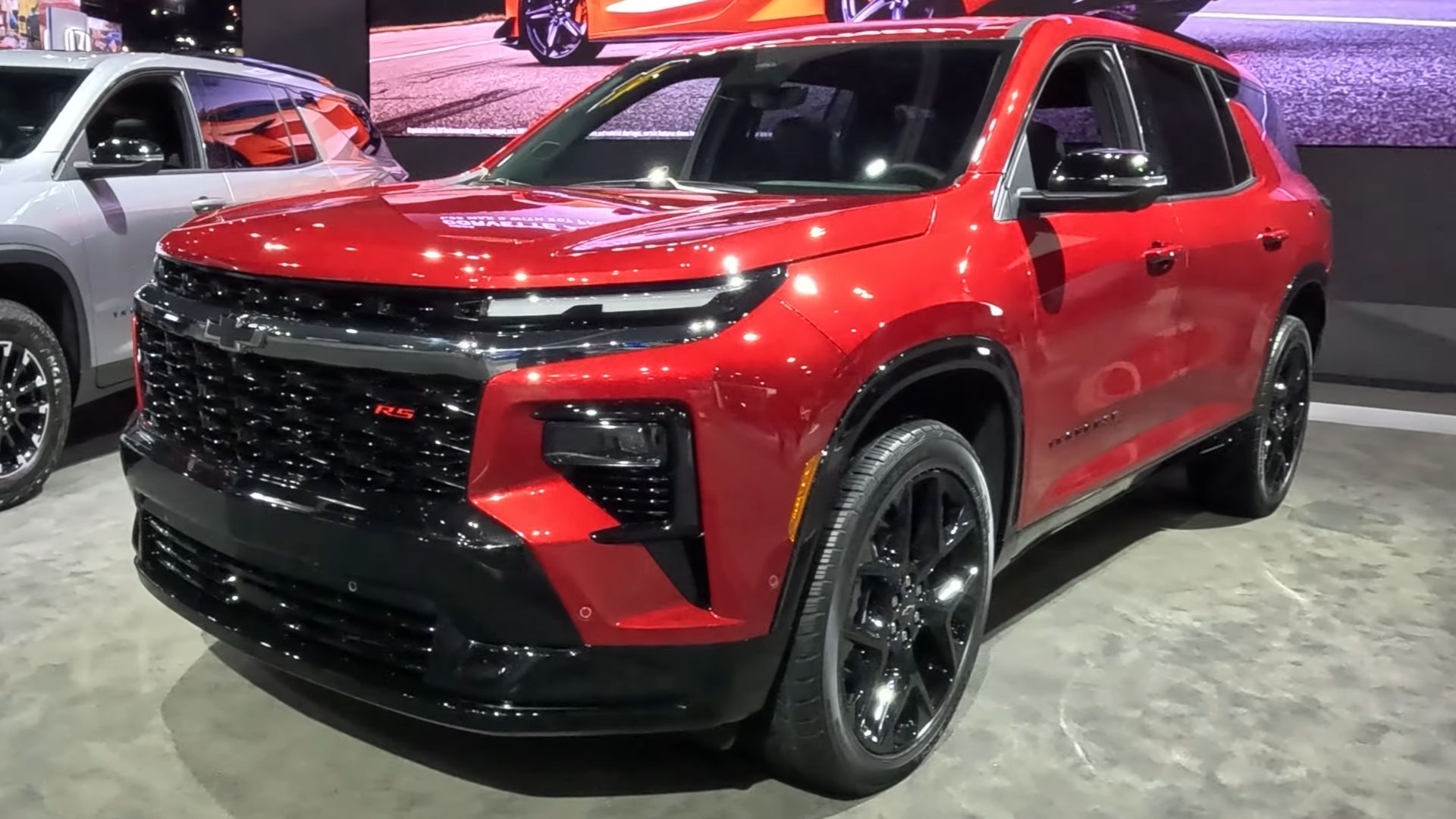 File:2025 Chevrolet Traverse RS (United States) front view.png