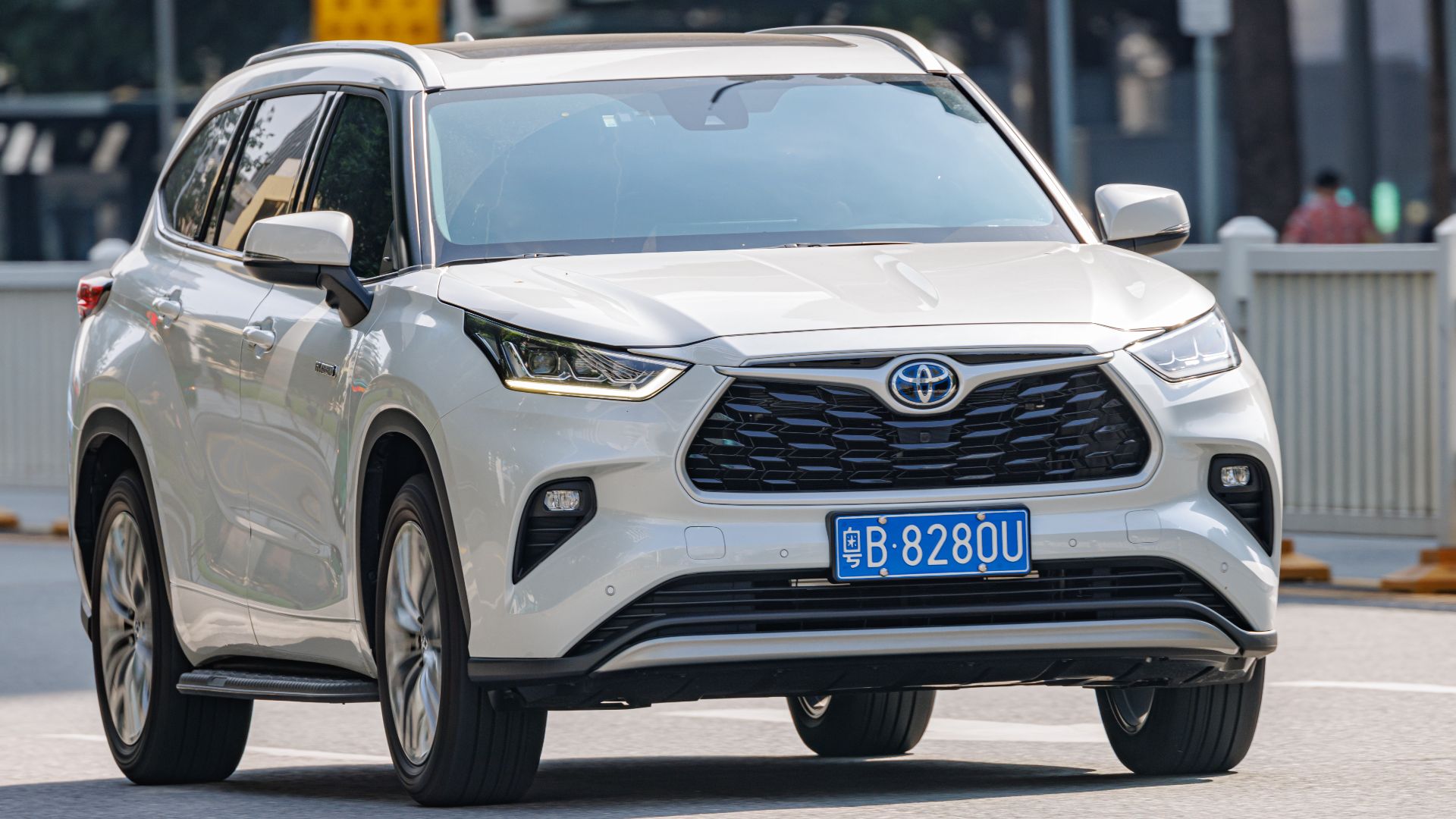 File:TOYOTA HIGHLANDER HYBRID (XU70) China (7).jpg