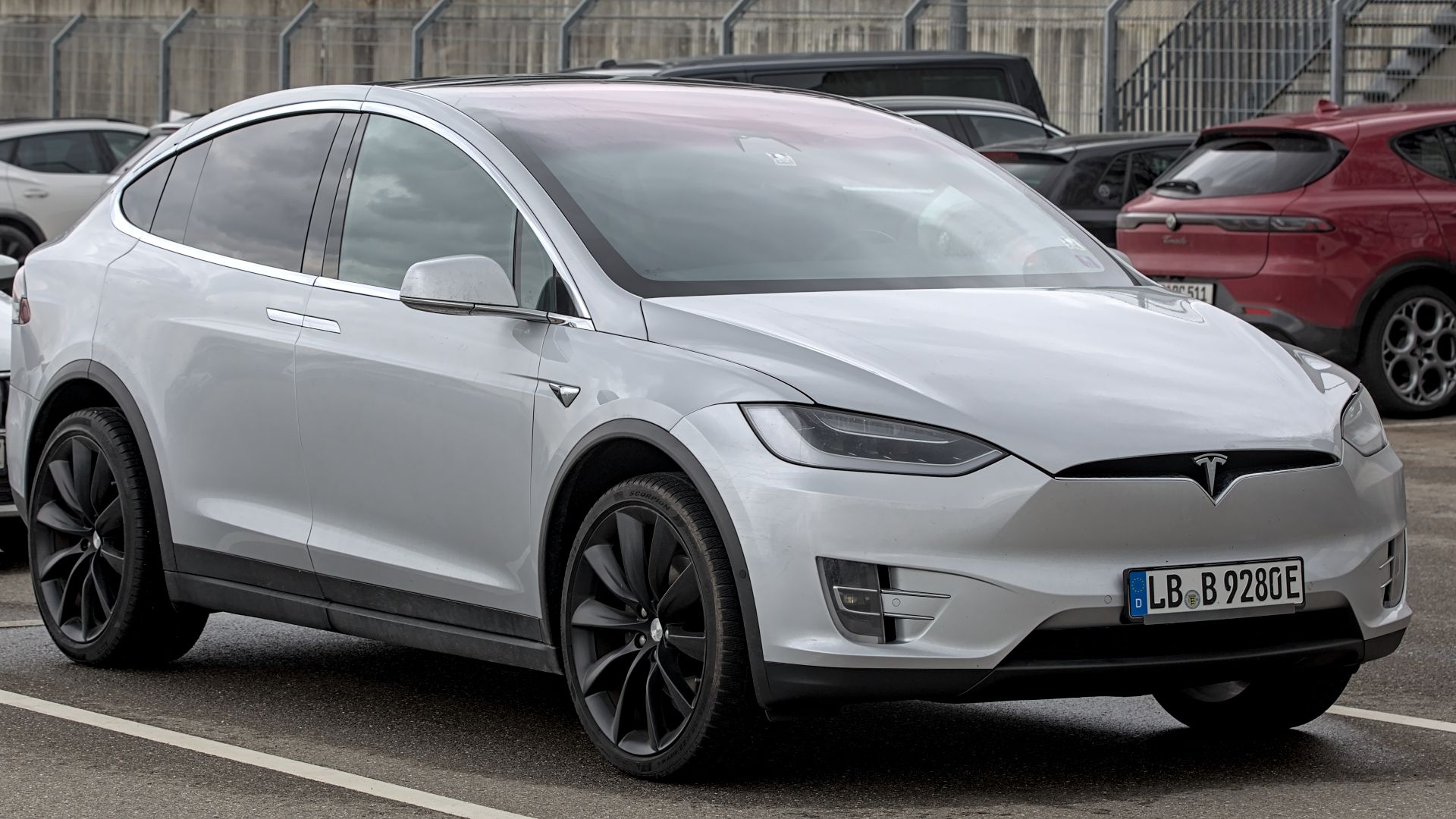 File:Tesla Model X 100D 1X7A6736.jpg