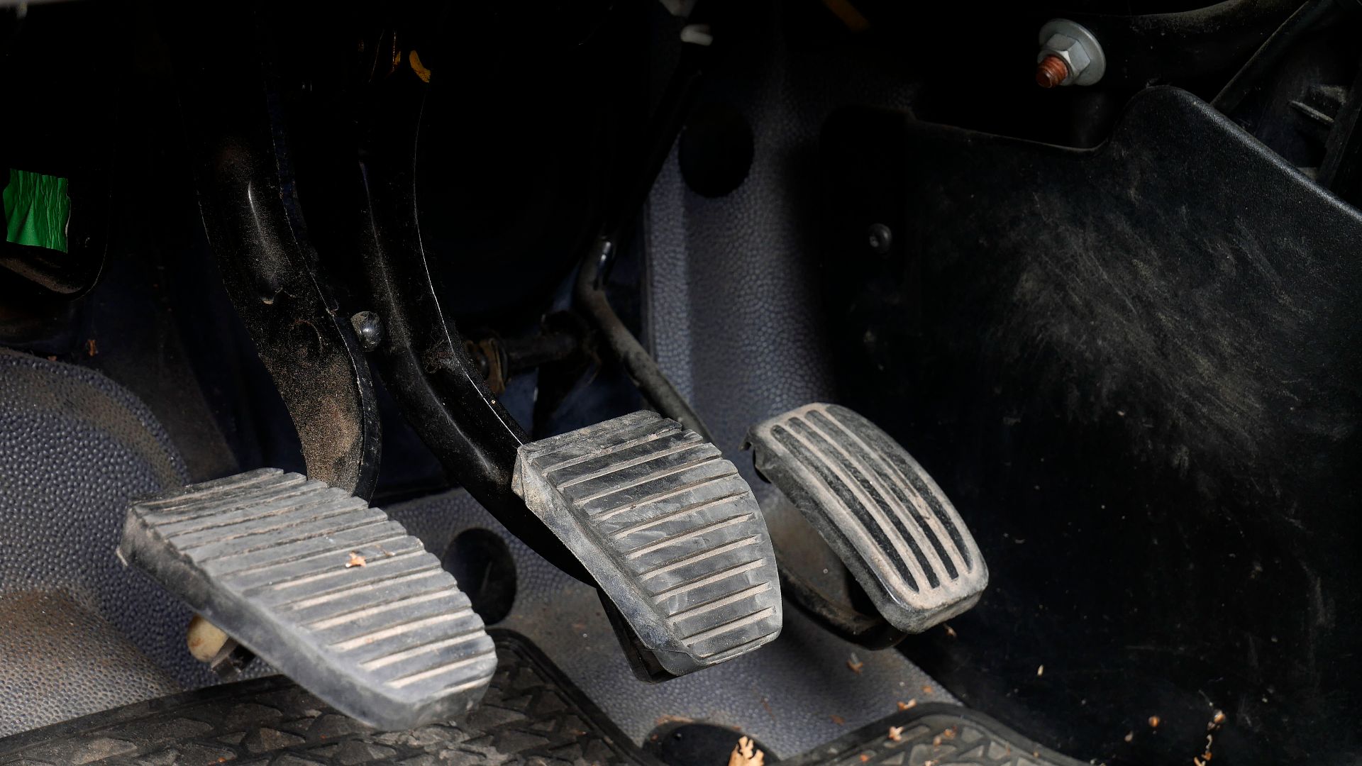 File:Car pedals 20180814.jpg