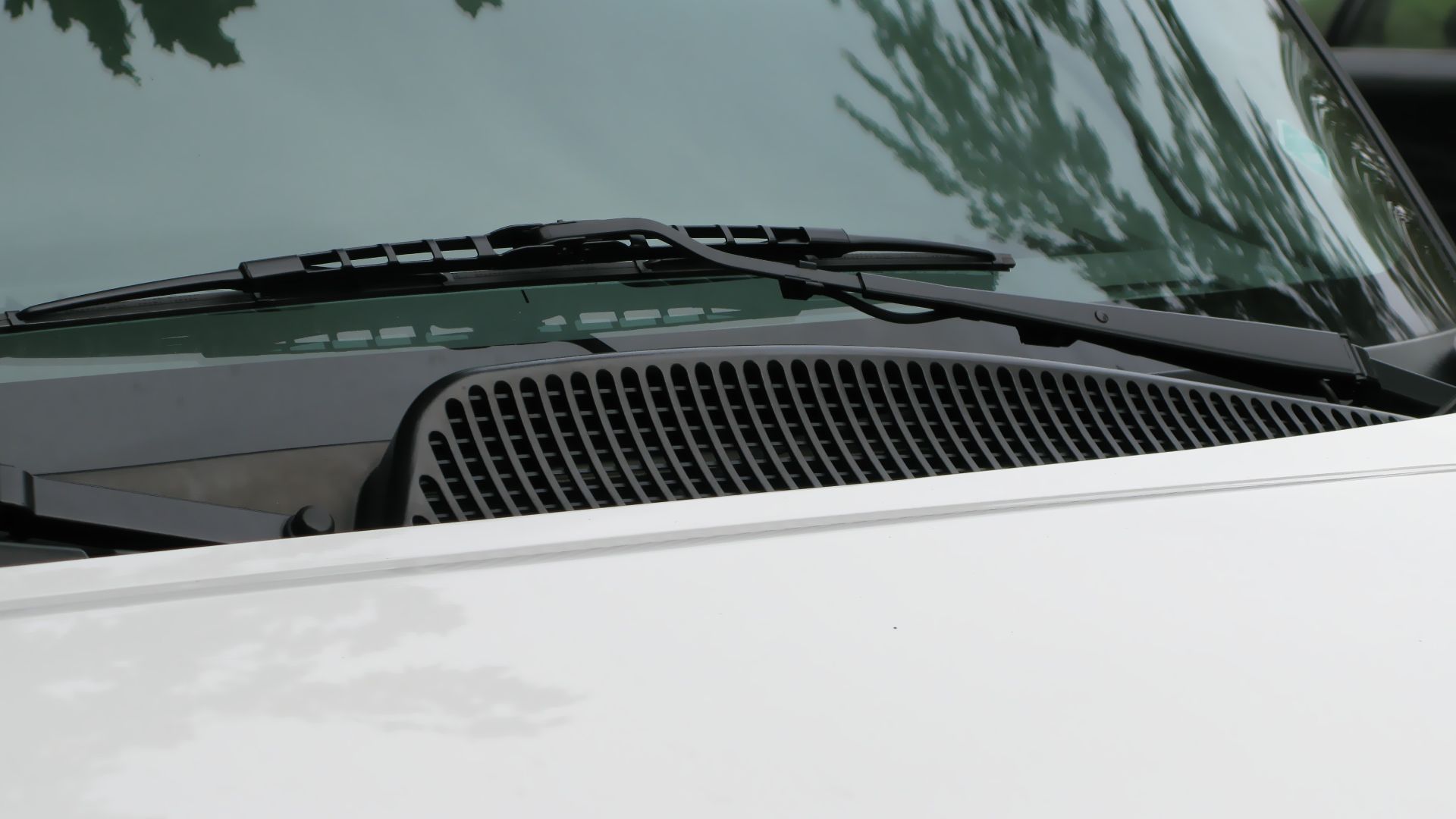 File:Windshield Wiper 1.jpg