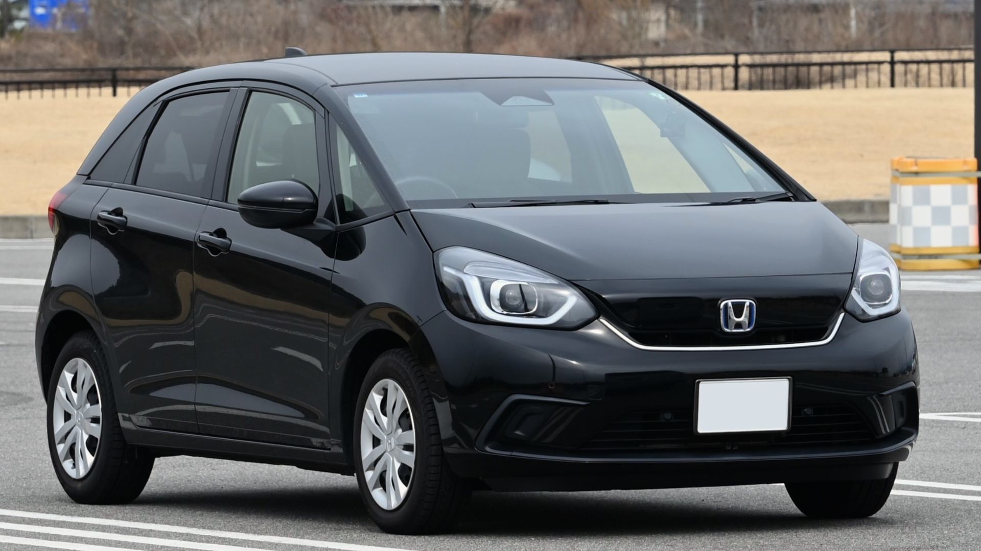 File:2020-2022 Honda Fit e-HEV Home.jpg