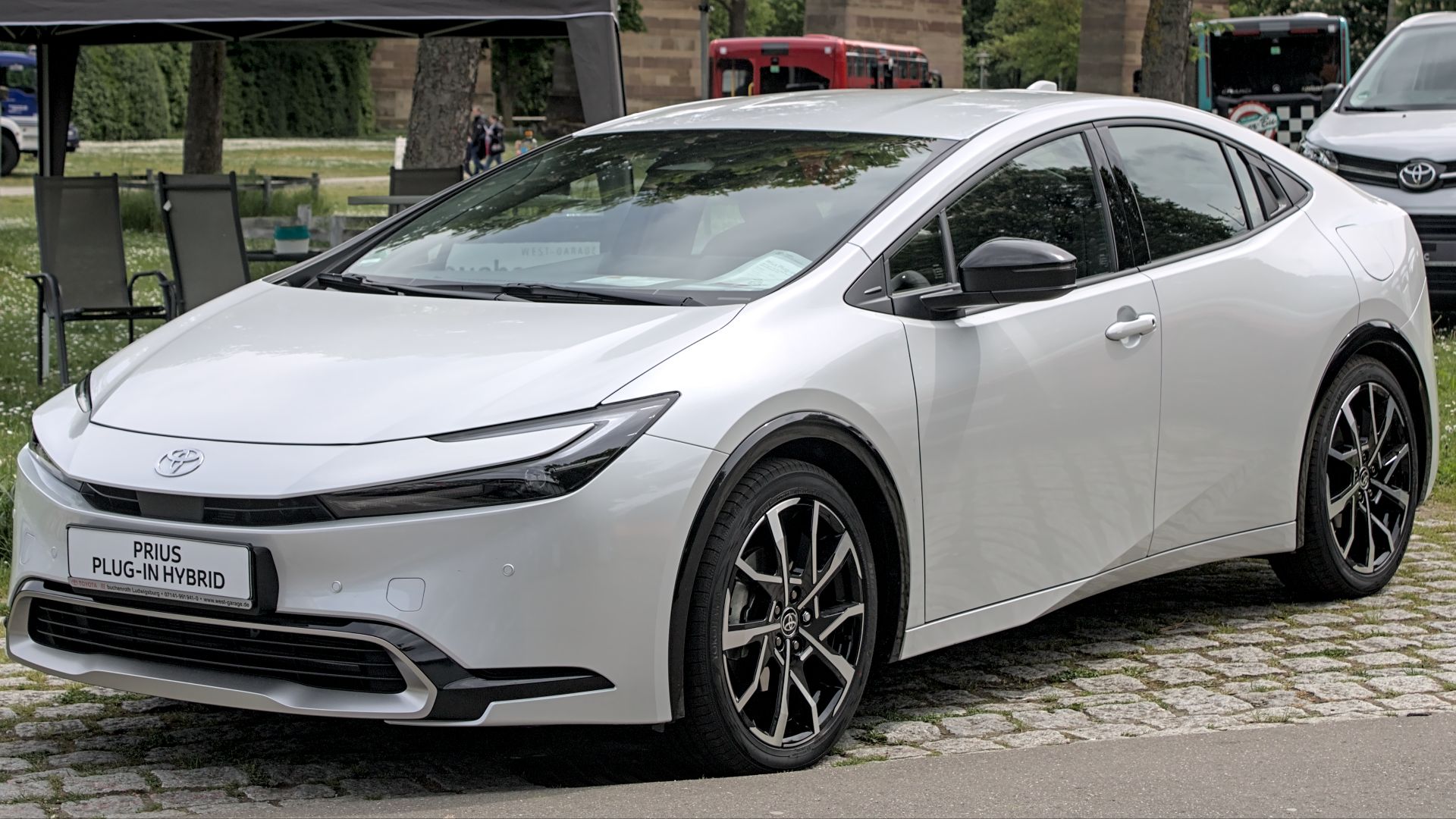 File:Toyota Prius (XW60) Plug-in Hybrid IMG 9905.jpg