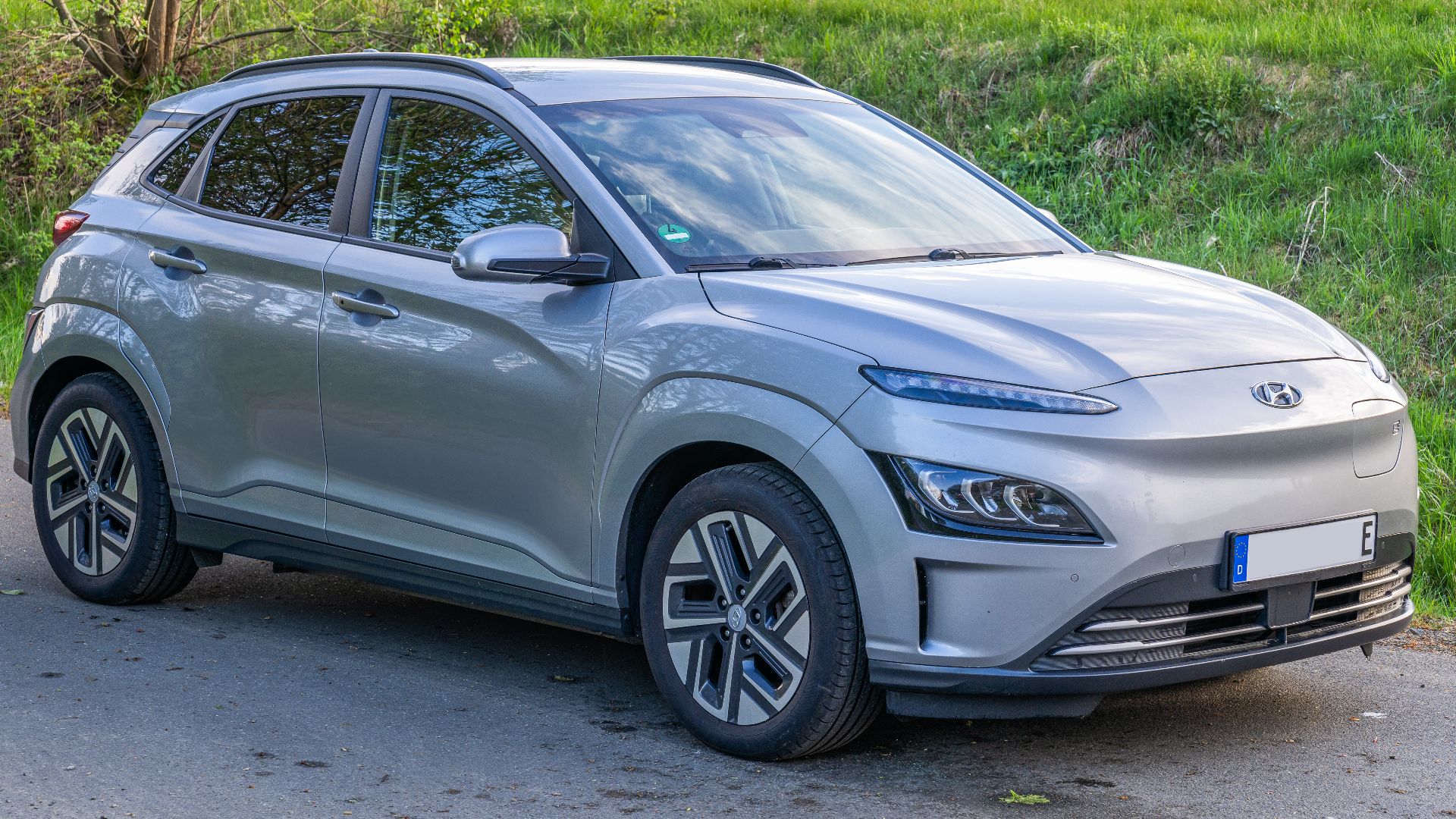 File:Hyundai Kona Electric 20240502 HOF2528-HDR RAW-Export cens.png