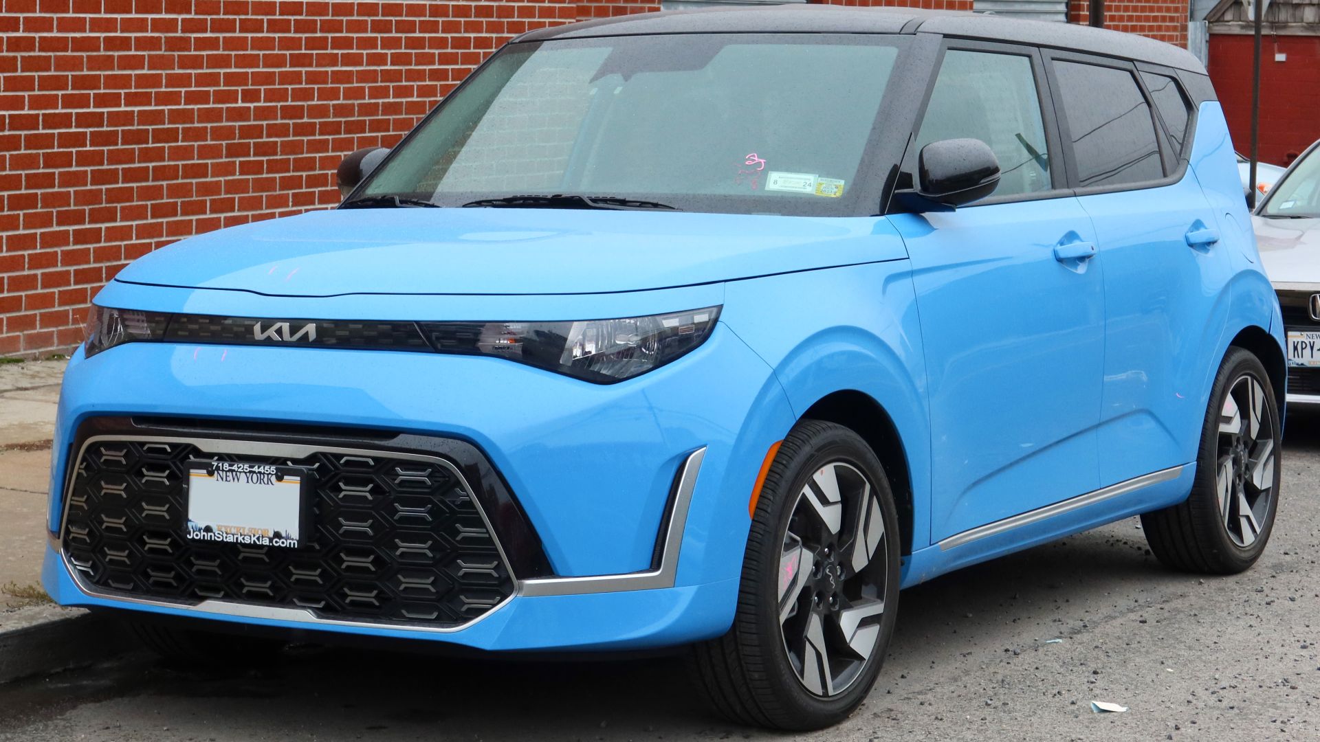 File:2023 Kia Soul GT-Line (facelift), front 12.11.22.jpg