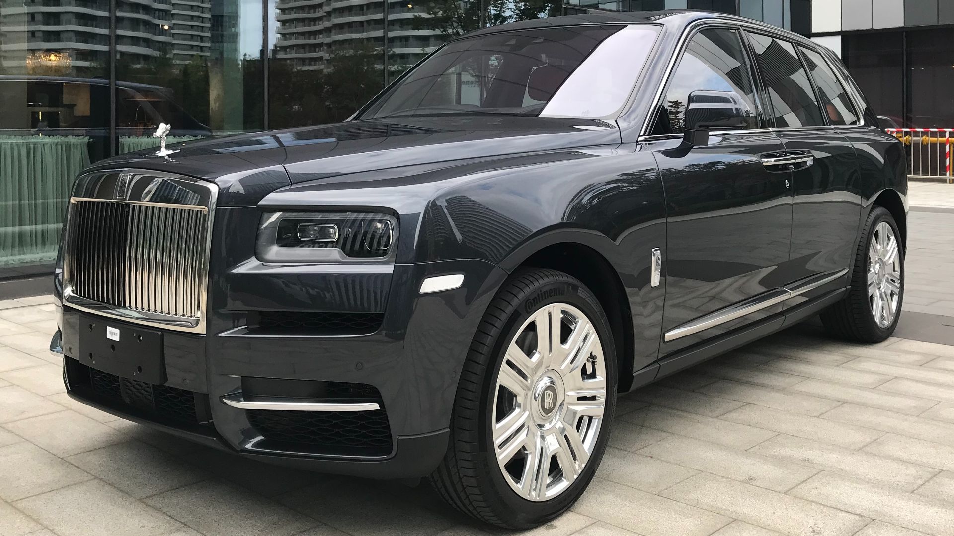 File:Rolls-Royce Cullinan 001.jpg