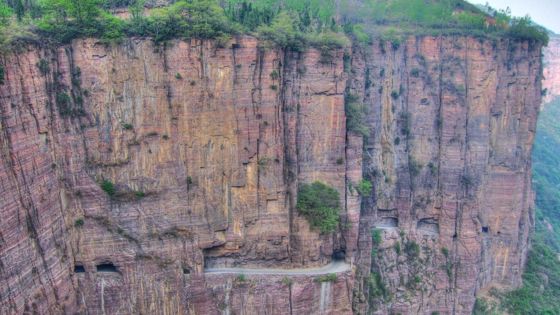 File:Guoliang tunnel road 2011-4-29 17-24-01 (5689275863).jpg