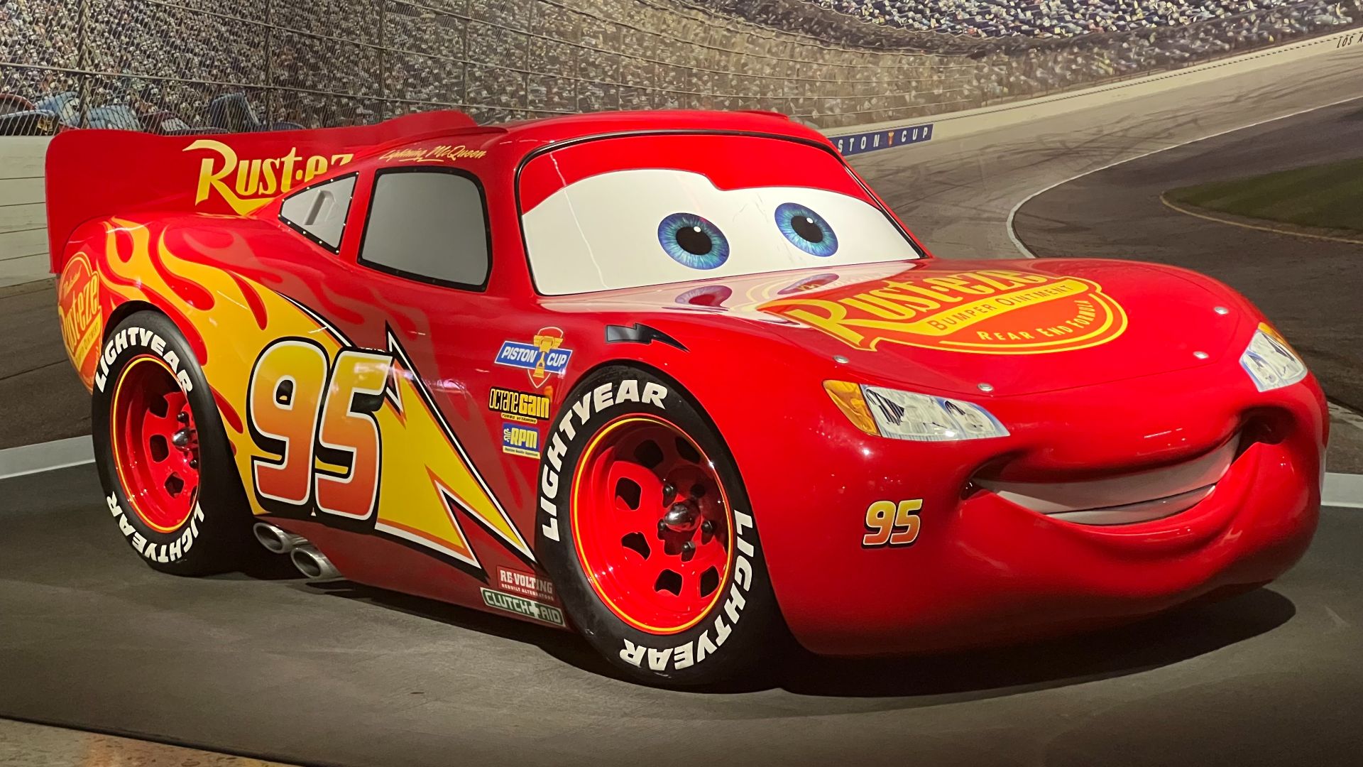File:Lightning McQueen Petersen Automotive Museum 2024.jpg