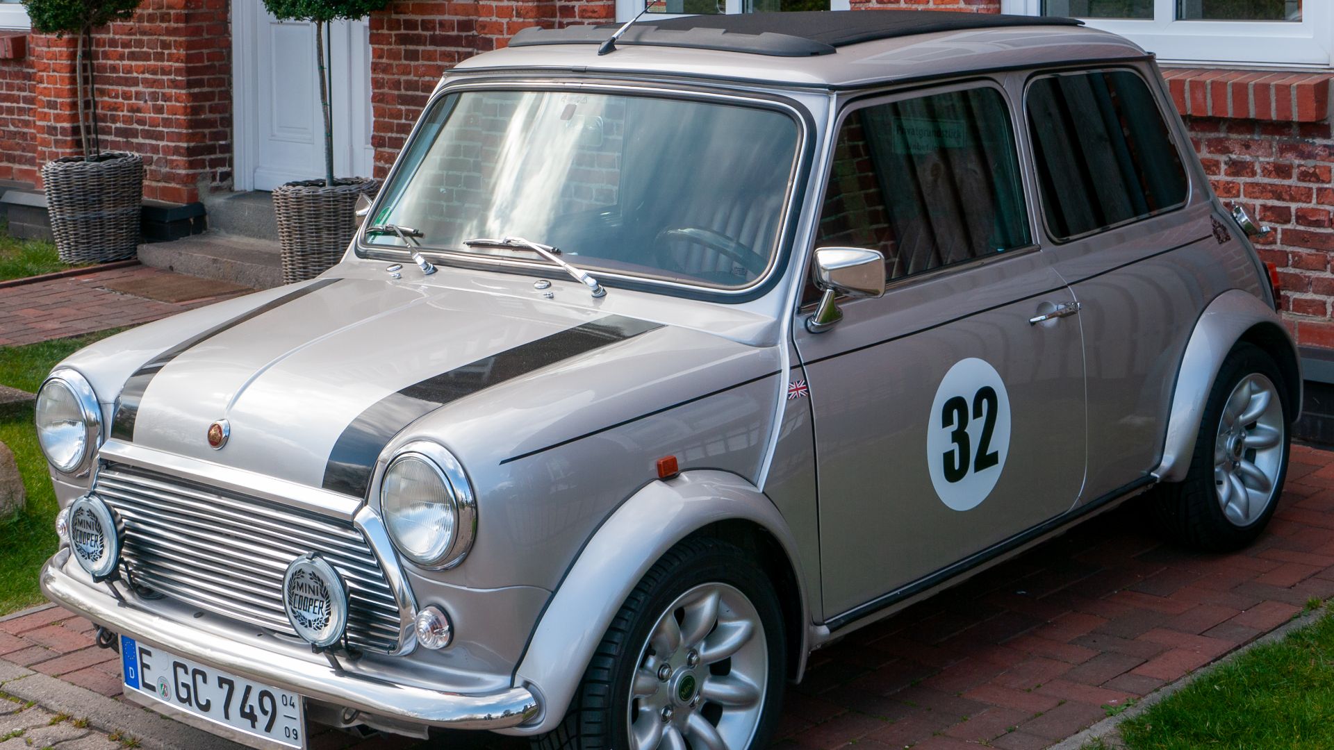 File:Mini Cooper 40th, Eckernförde (P1100630).jpg