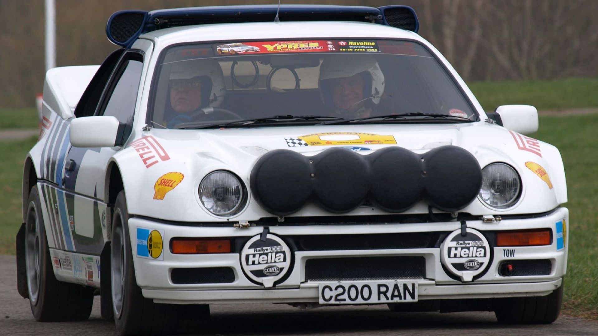 File:Ford RS200 - Race Retro 2008 01.jpg