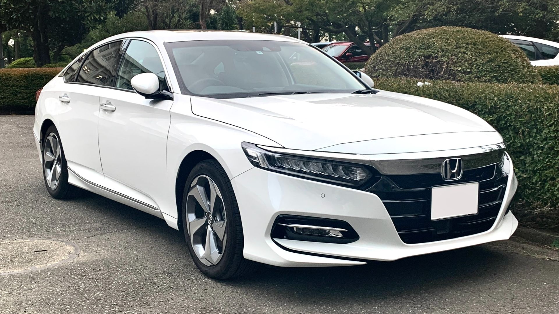 File:Honda Accord (CV3) EX eHEV, 2021, front.jpg