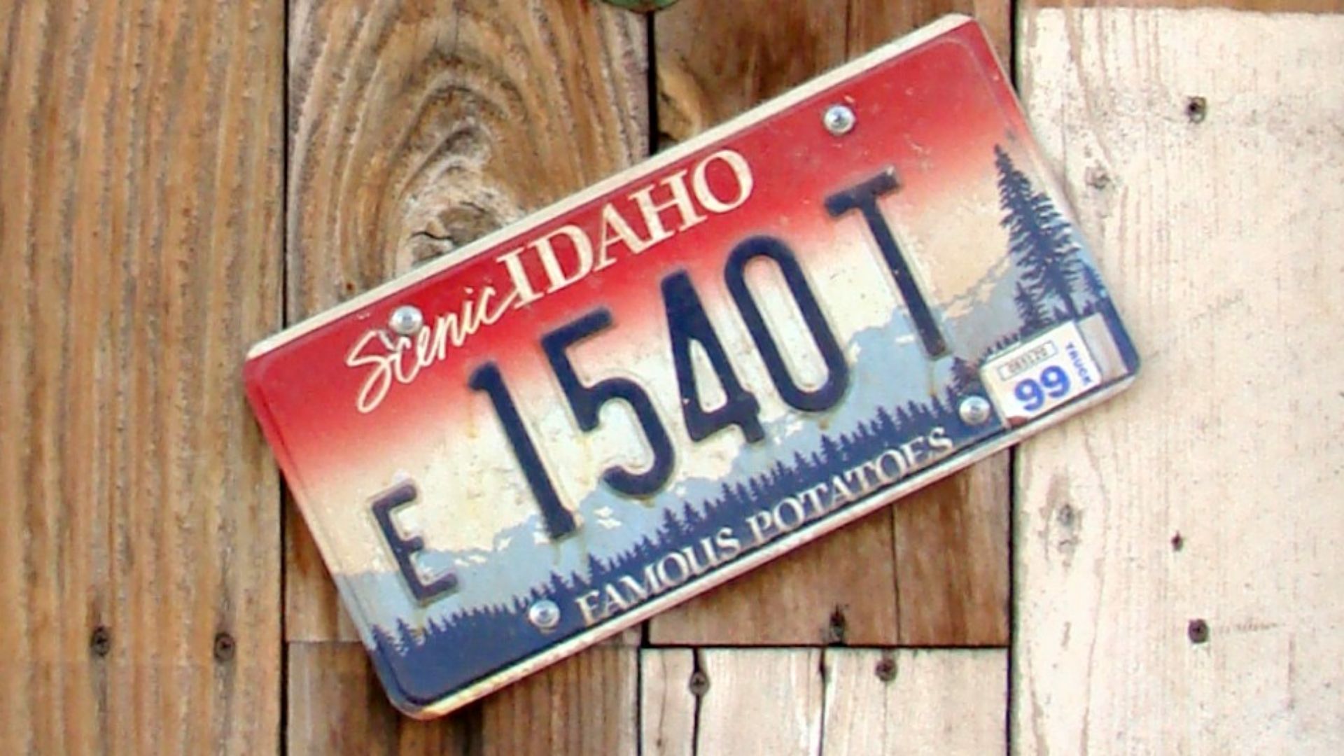 File:Idaho Michigan and Missouri license plates.jpg