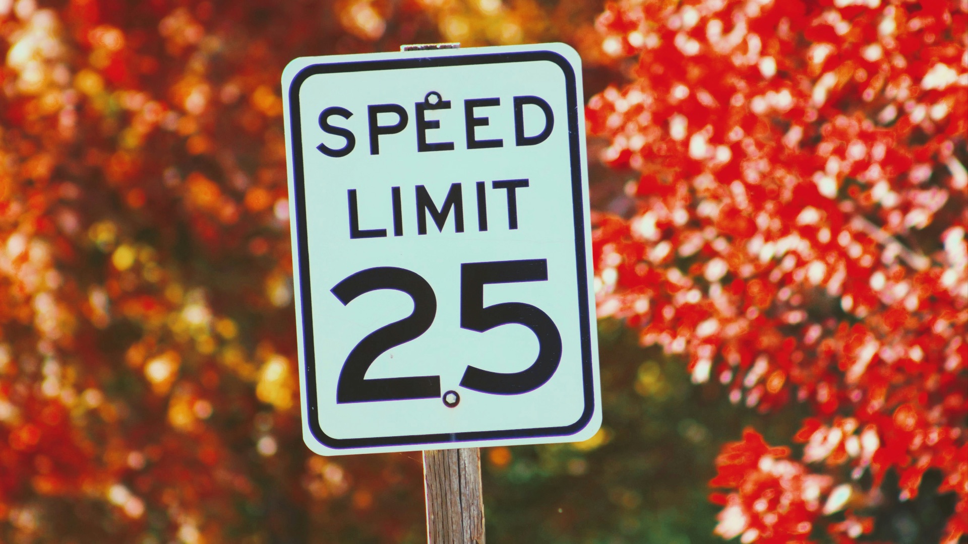 speed limit 25 sign