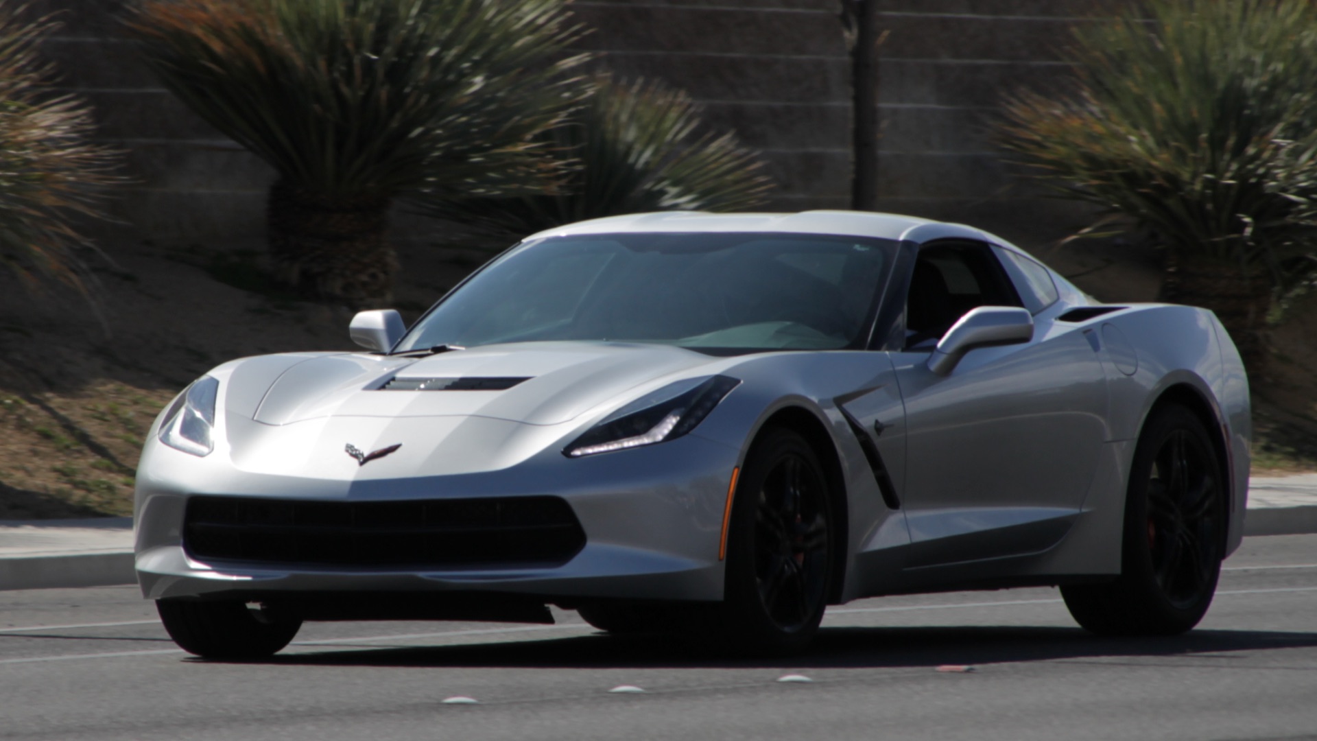 File:Silver Chevrolet Corvette C7 on W Lone Mountain Rd.jpg