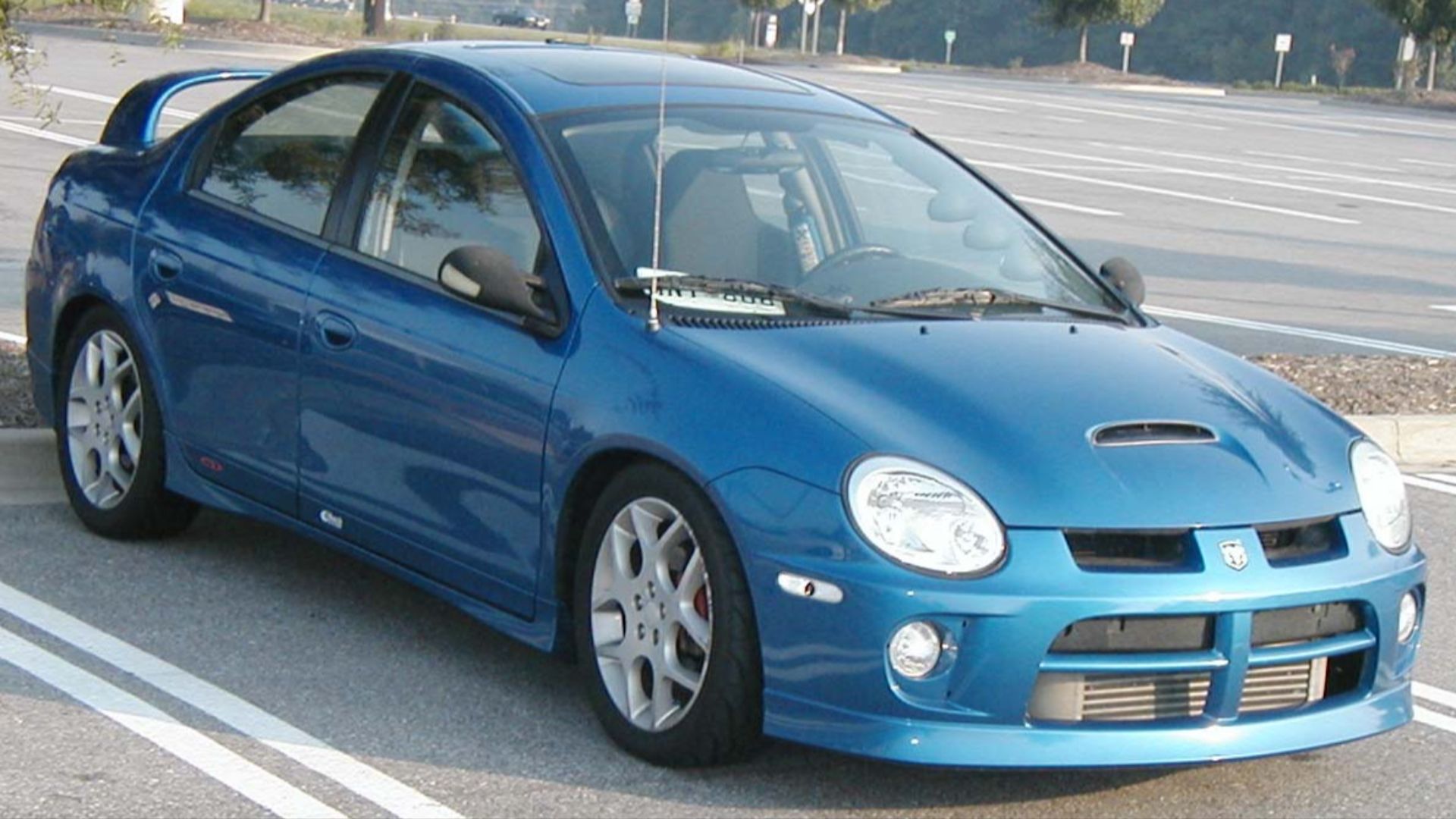 File:DodgeSRT4.jpg