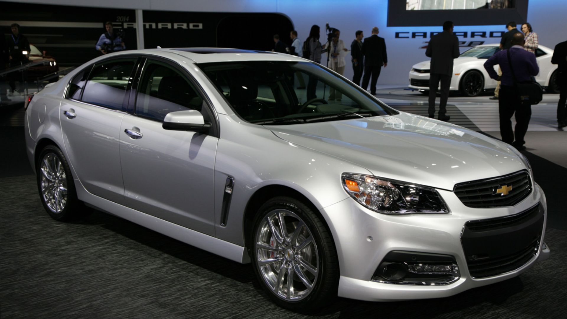 File:2014 Chevrolet SS front.png