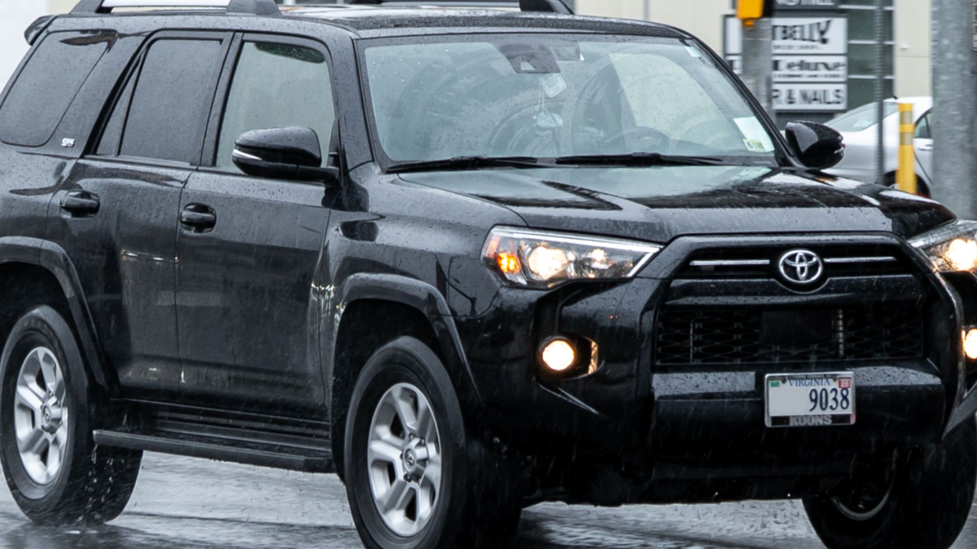 File:Toyota 4Runner (N280) Washington DC Metro Area, USA (1).jpg