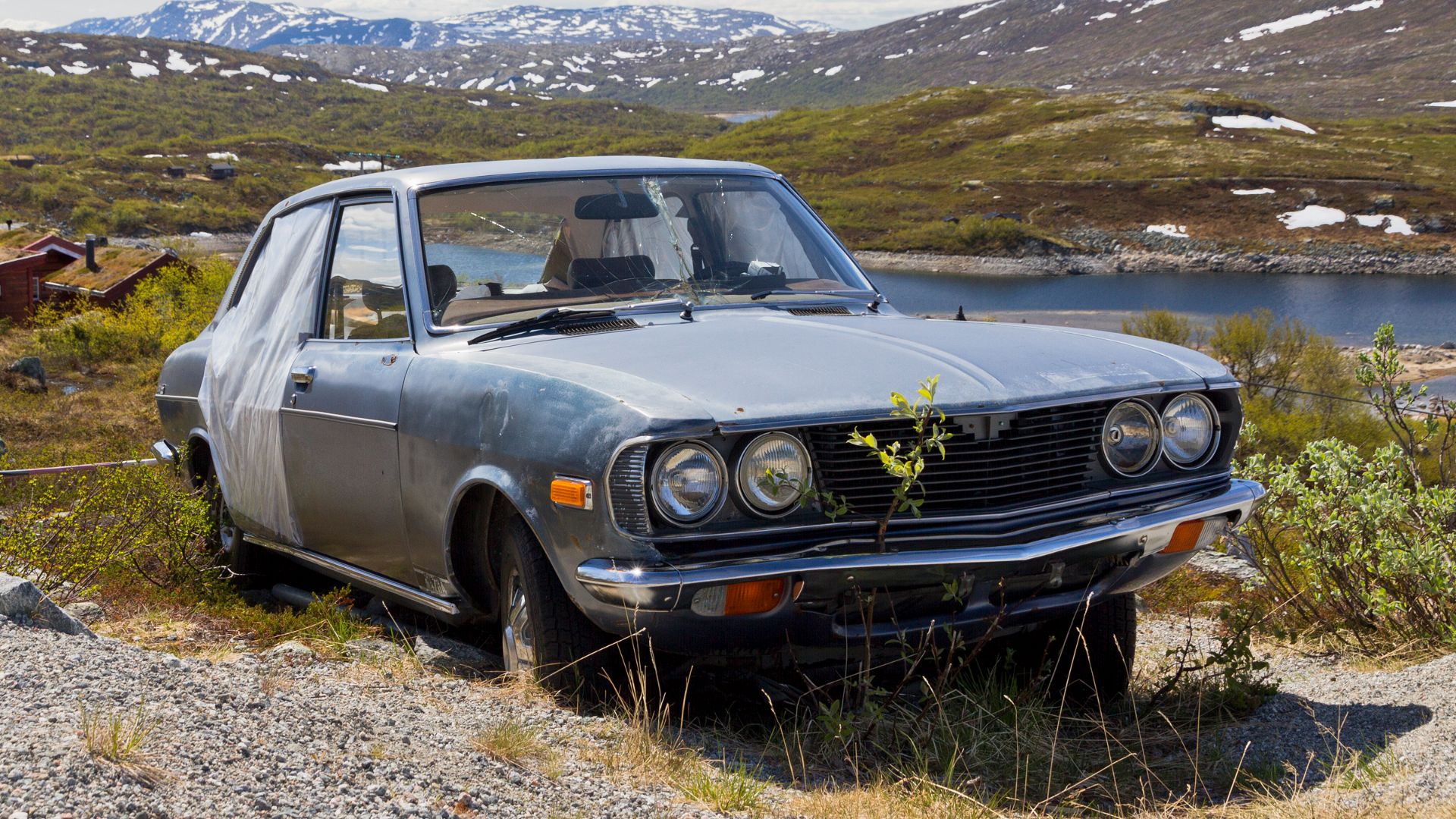 File:Car wreck in the highlands of Sunndal, 2013 June.jpg