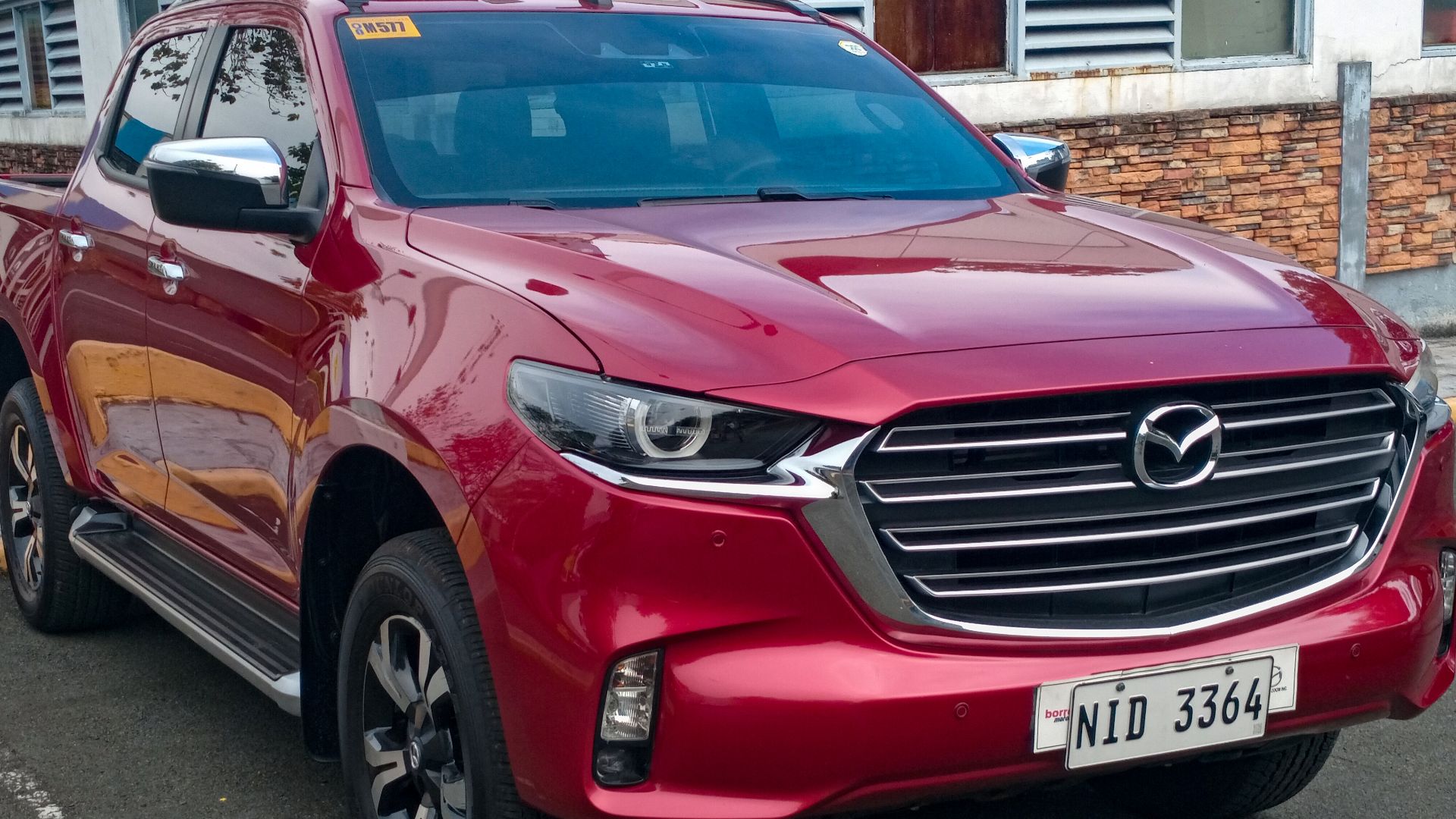 File:Mazda BT-50 3.0 Premium 4x4 2023 (1).jpg