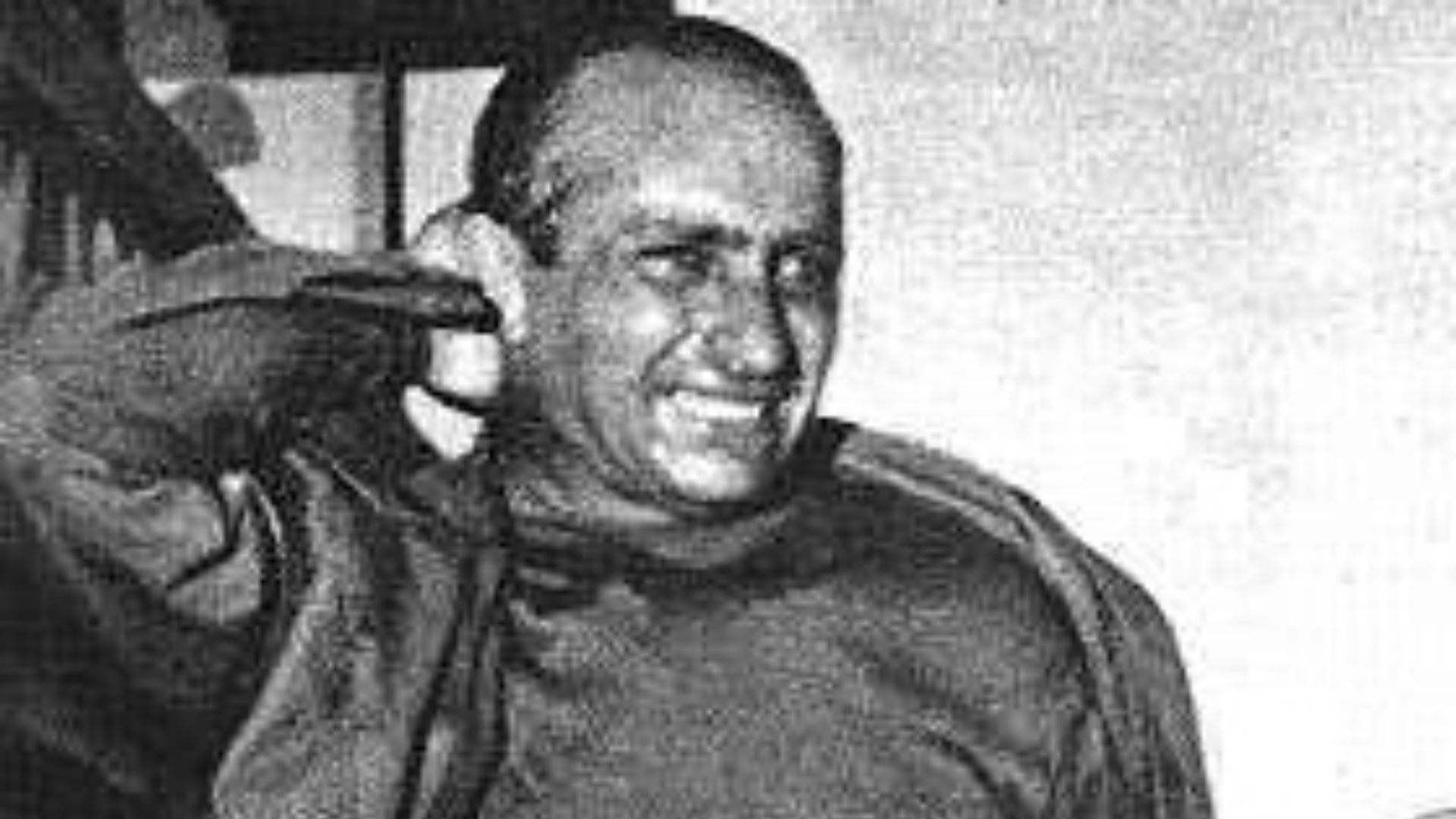 File:Juan Manuel Fangio Nurburgring 1957.jpg