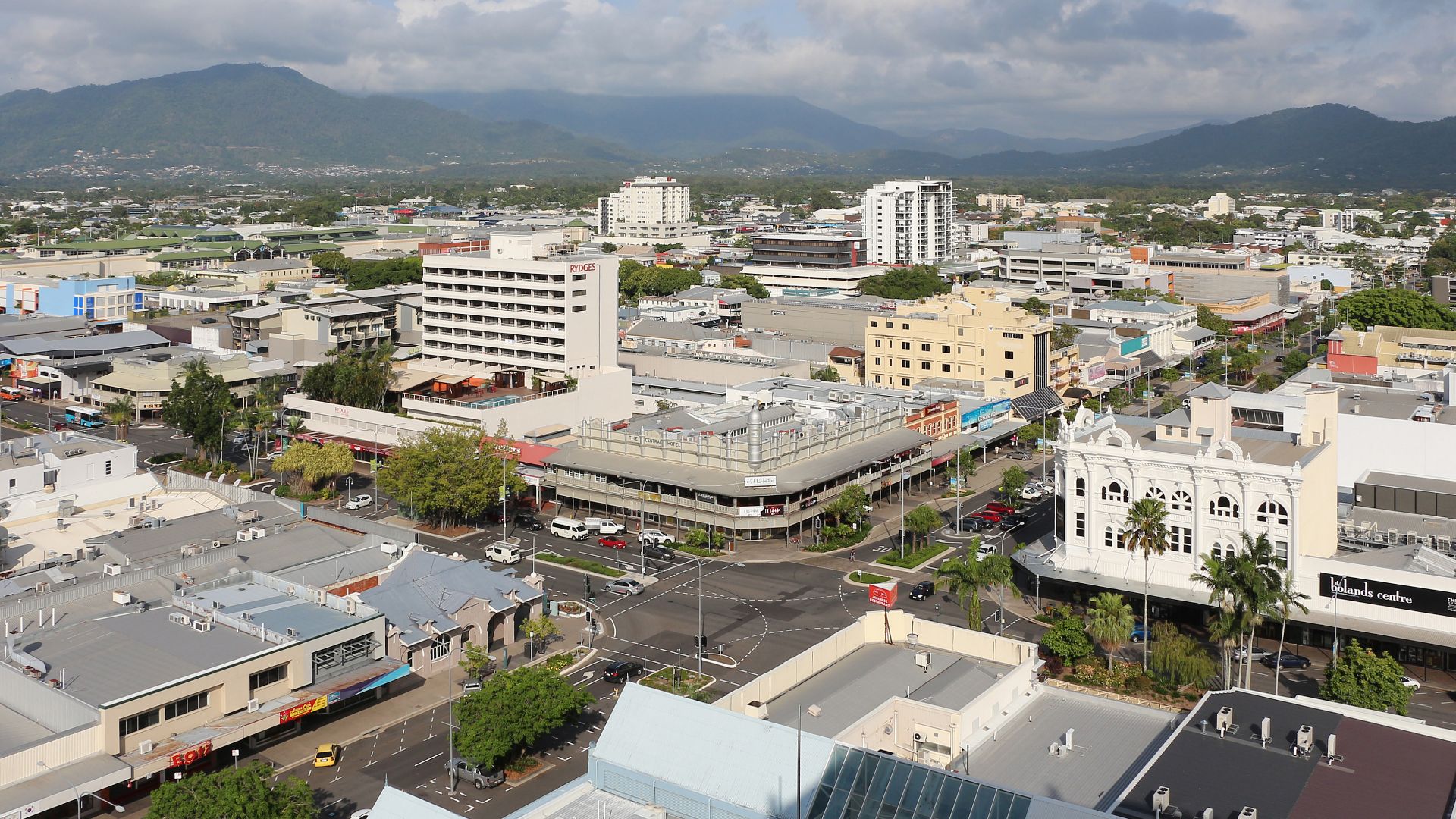 File:Cairns (Queensland).jpg