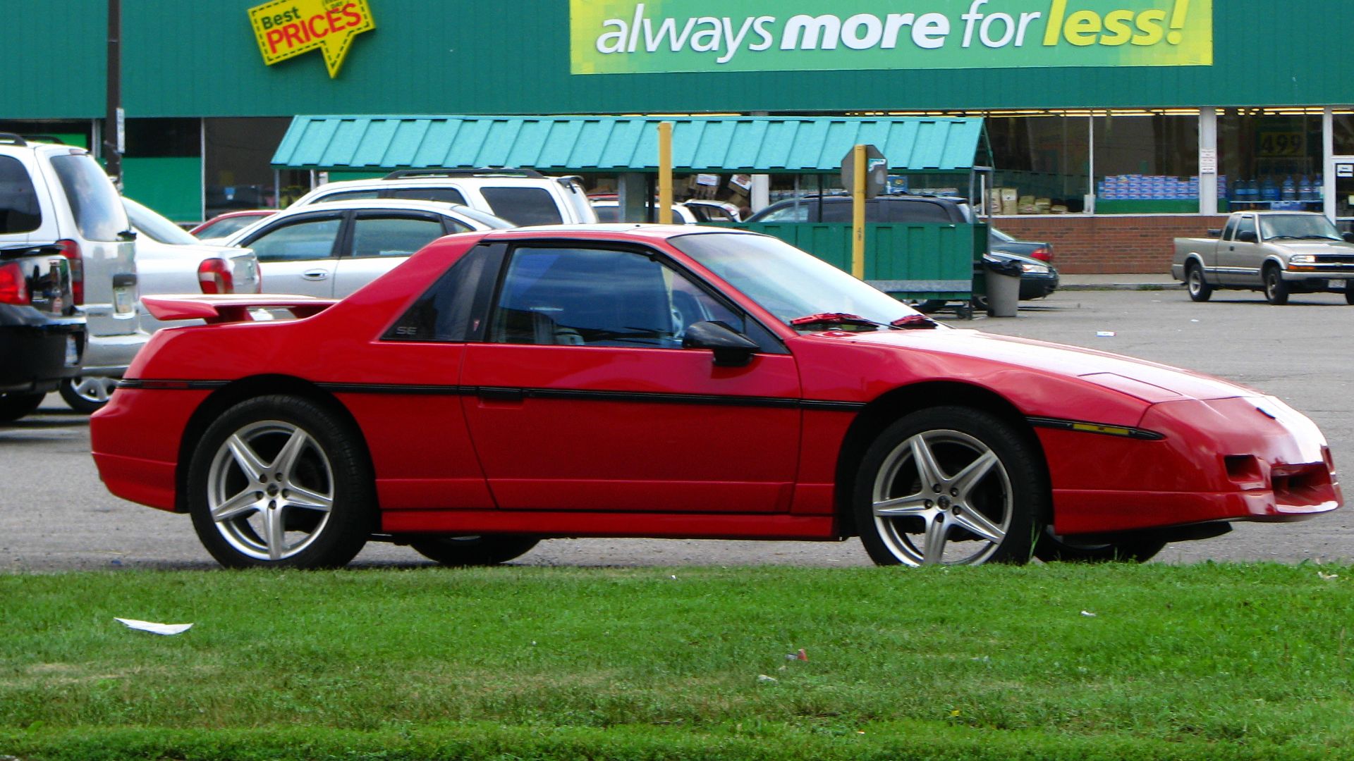 File:Pontiac Fiero (4815770632).jpg