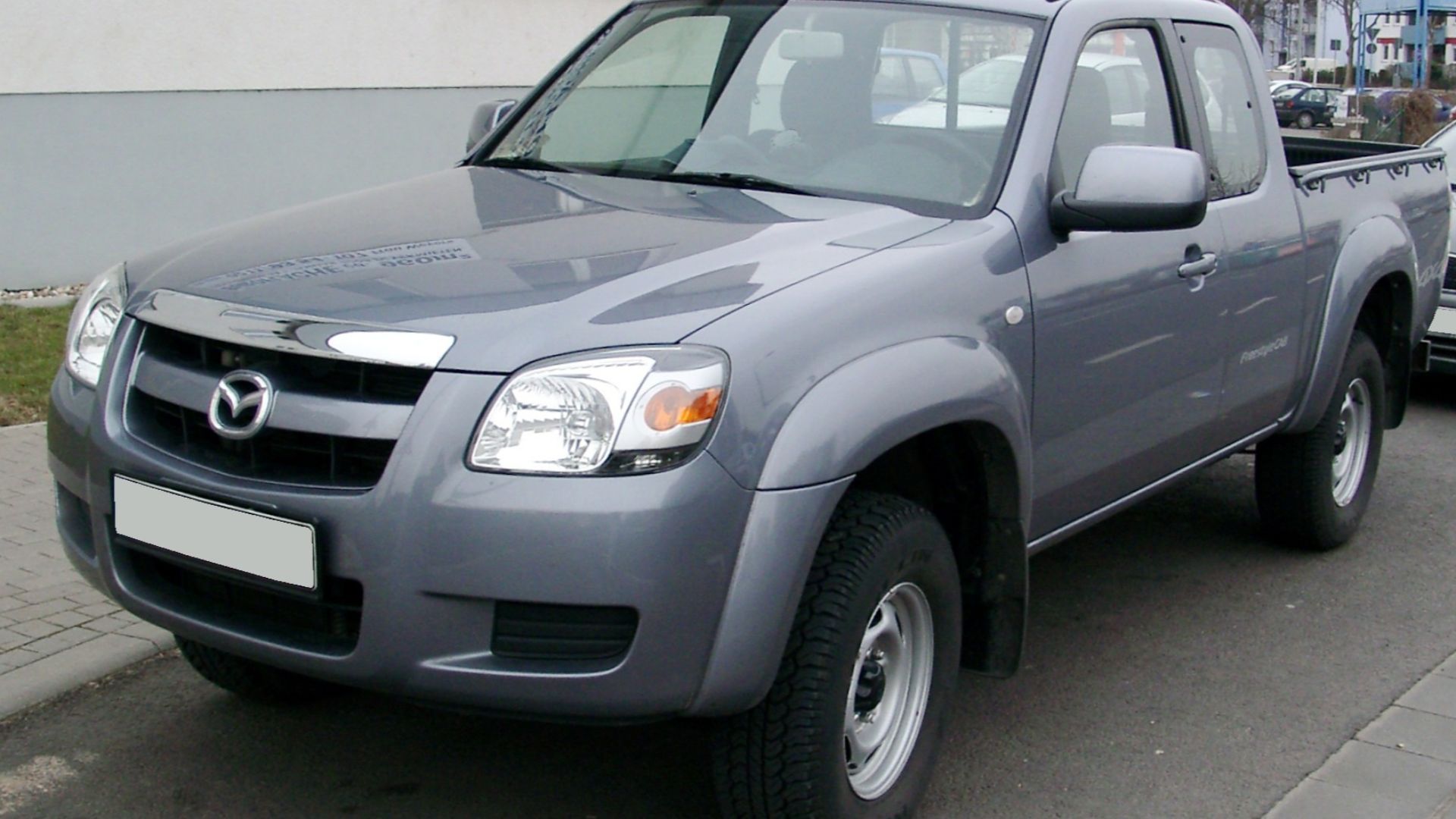 File:Mazda BT-50 front 20080103.jpg