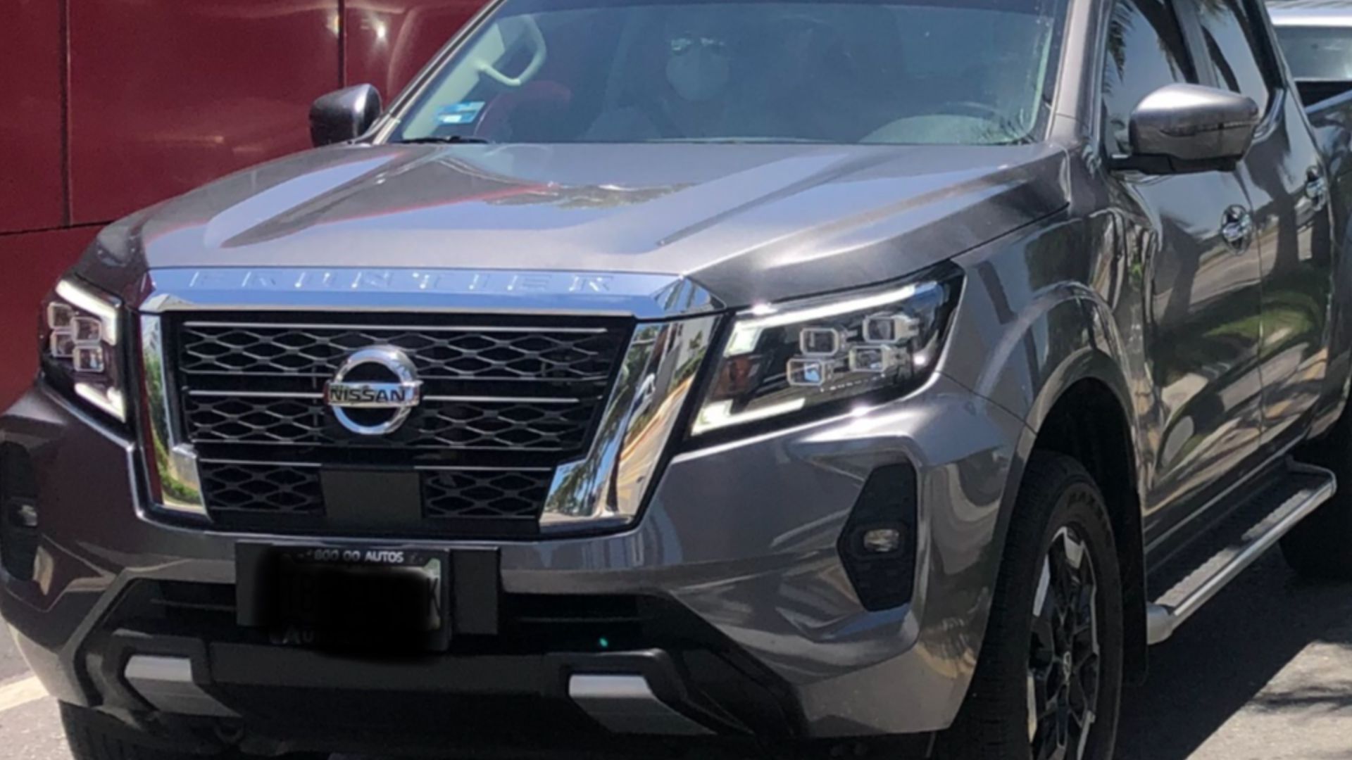 File:2021 Nissan NP300 Frontier Crew Cab.jpg