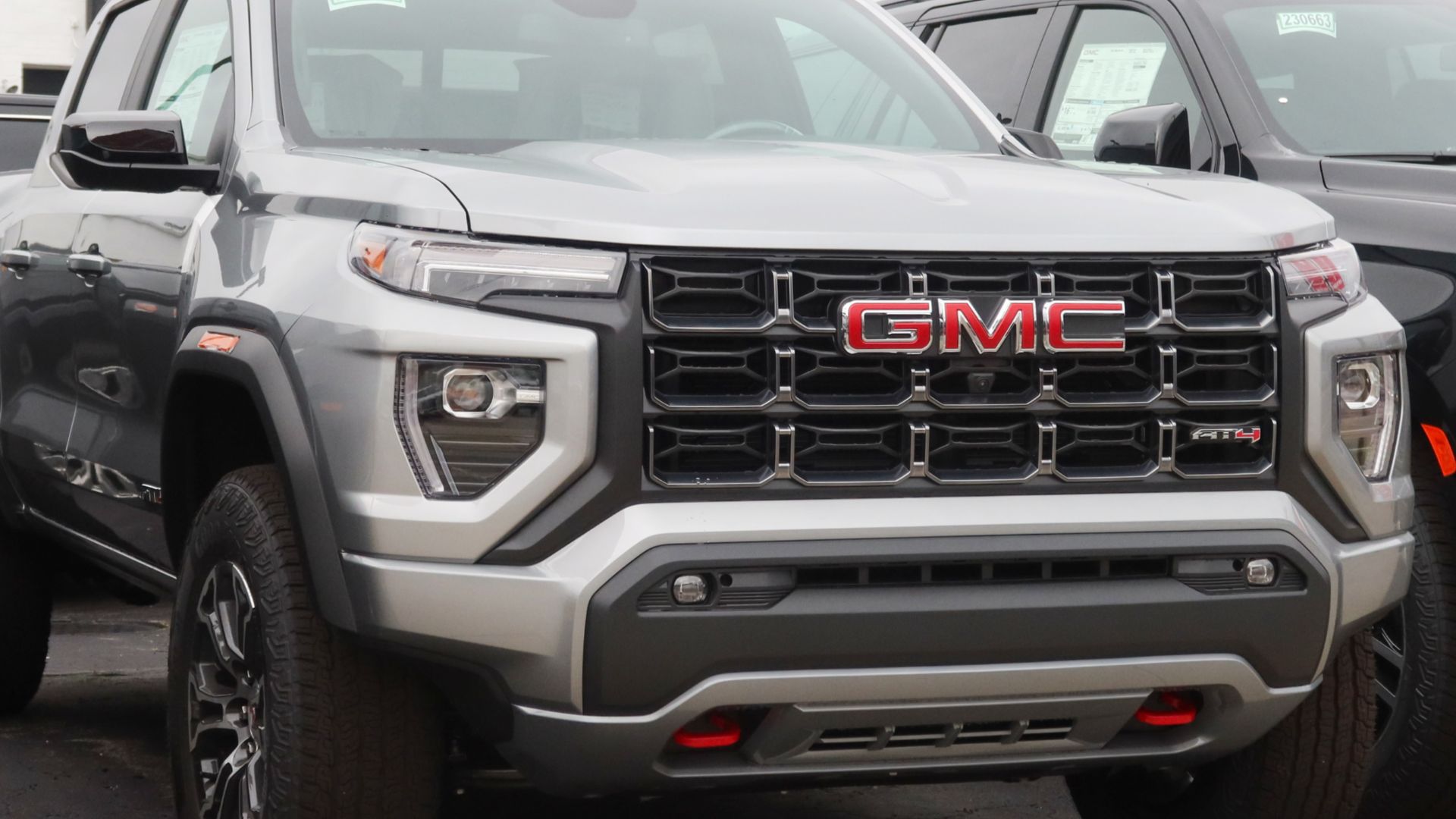 File:2023 GMC Canyon AT4, front 8.26.23.jpg