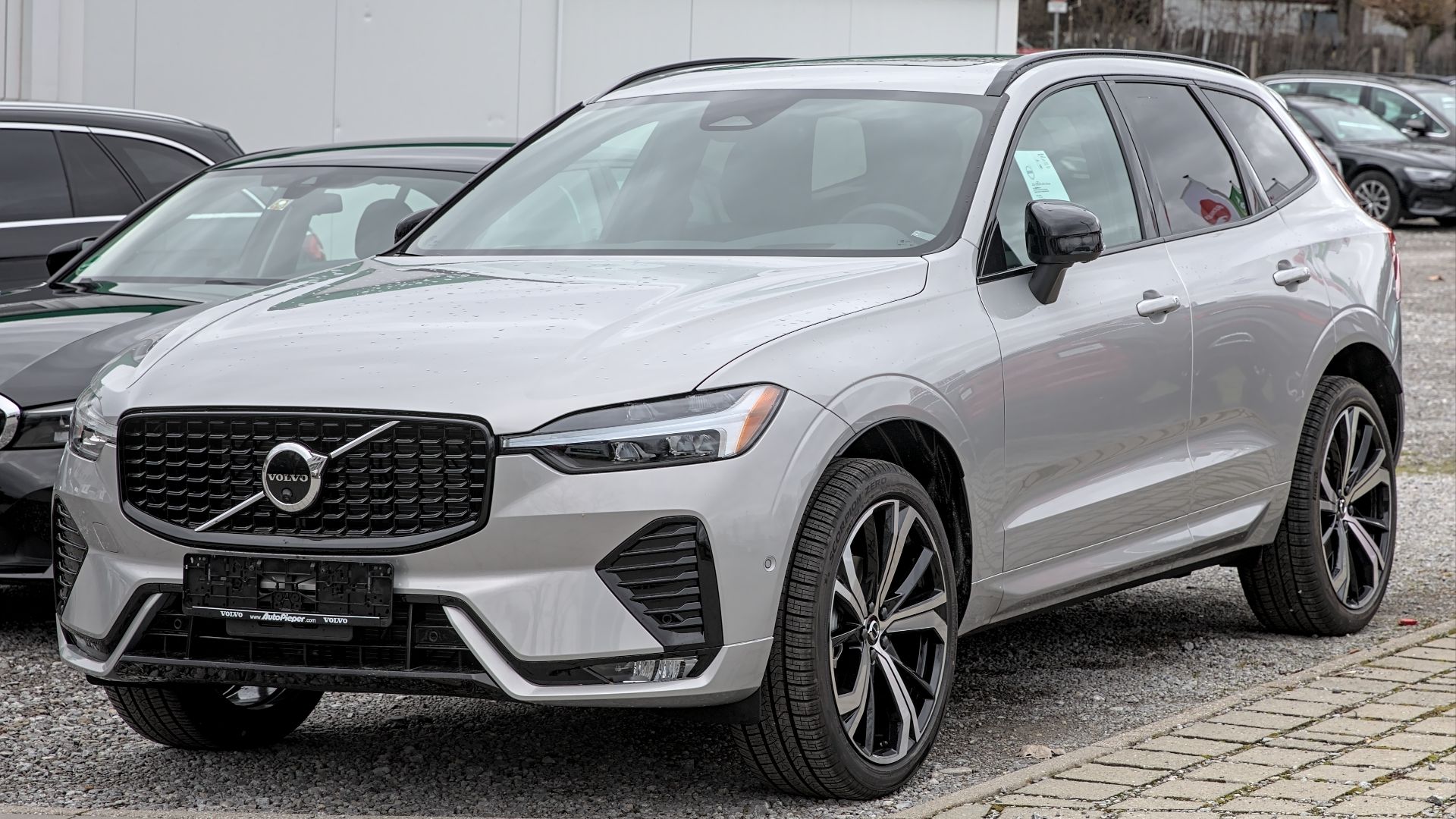 File:Volvo XC60 (SPA) FL 1X7A6405.jpg