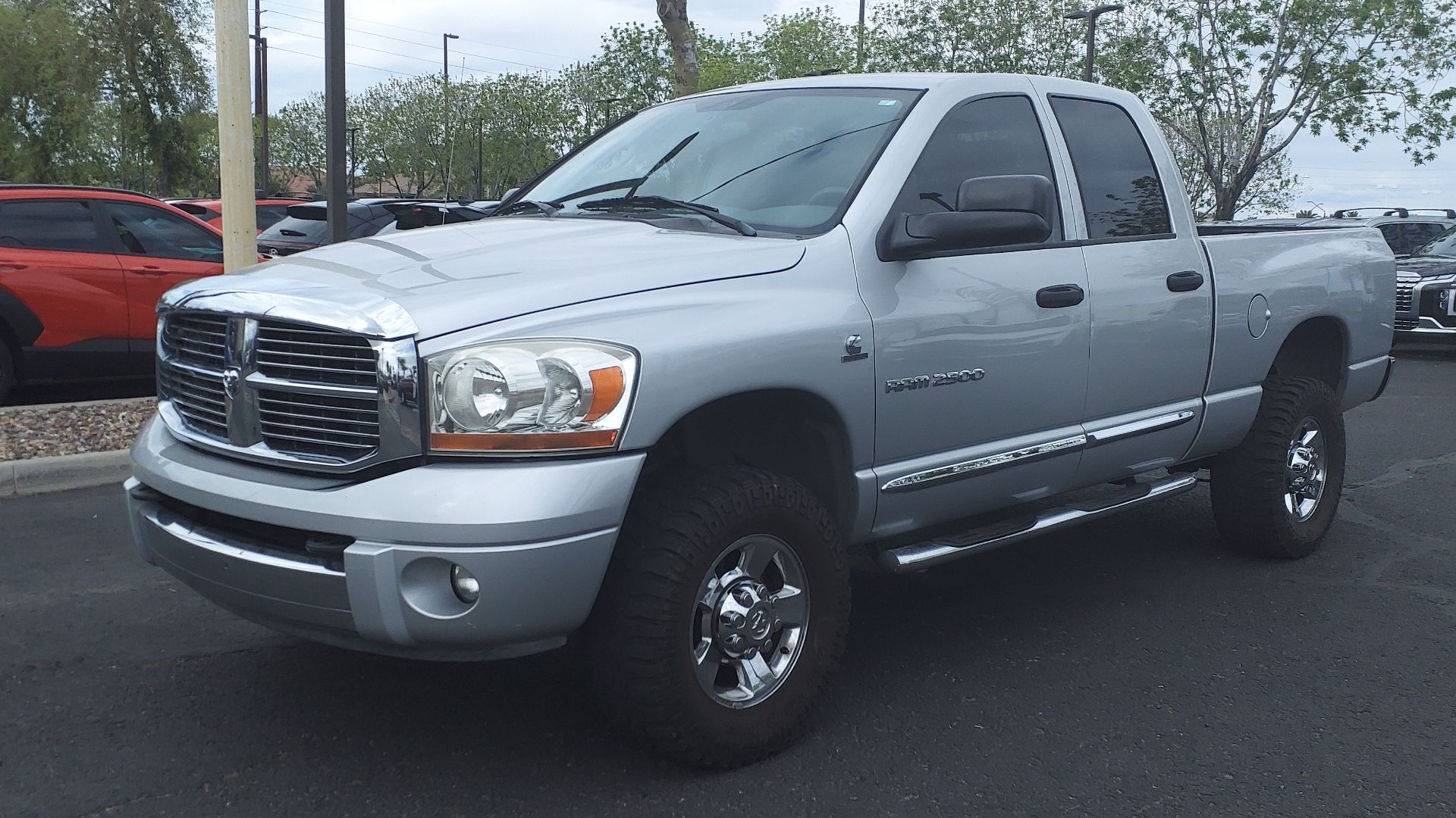 File:06 Dodge Ram 2500 Laramie.jpg