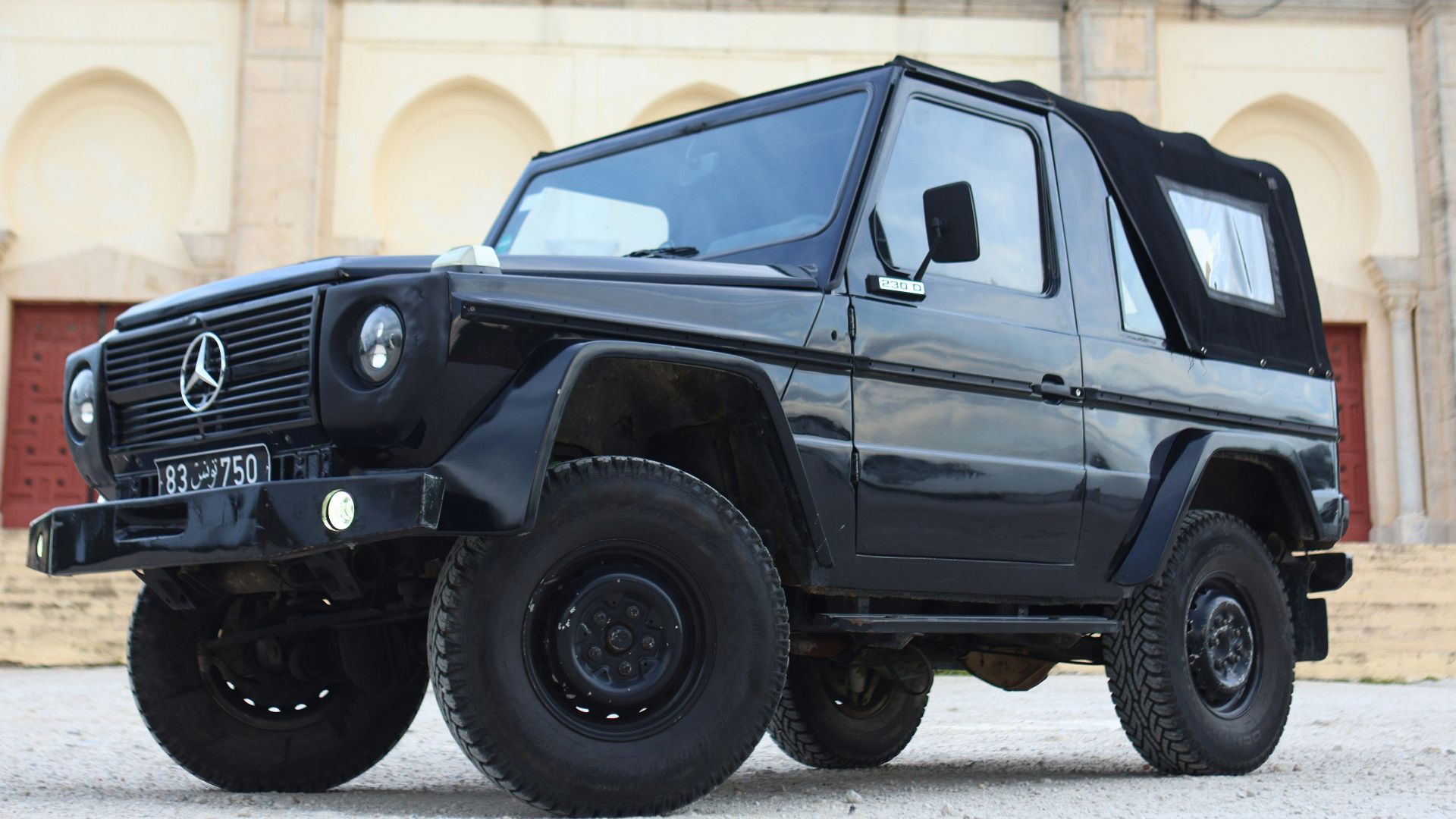 a black mercedes benz benz benz benz benz benz benz benz benz benz benz benz benz