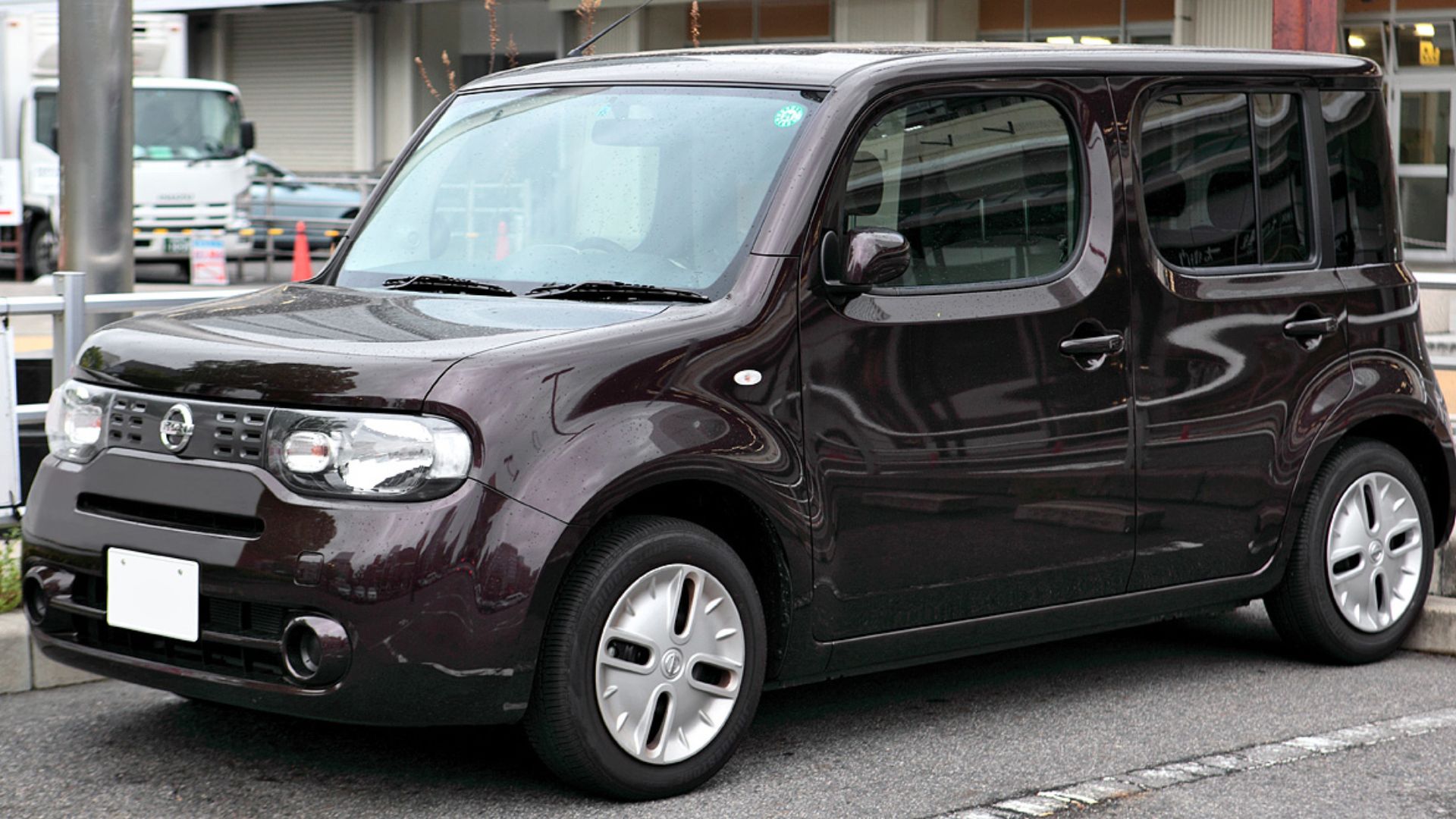 File:Nissan Cube Z12 001.JPG