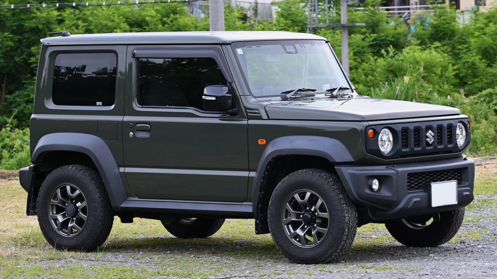 File:2018-2024 Suzuki Jimny Sierra JC.jpg
