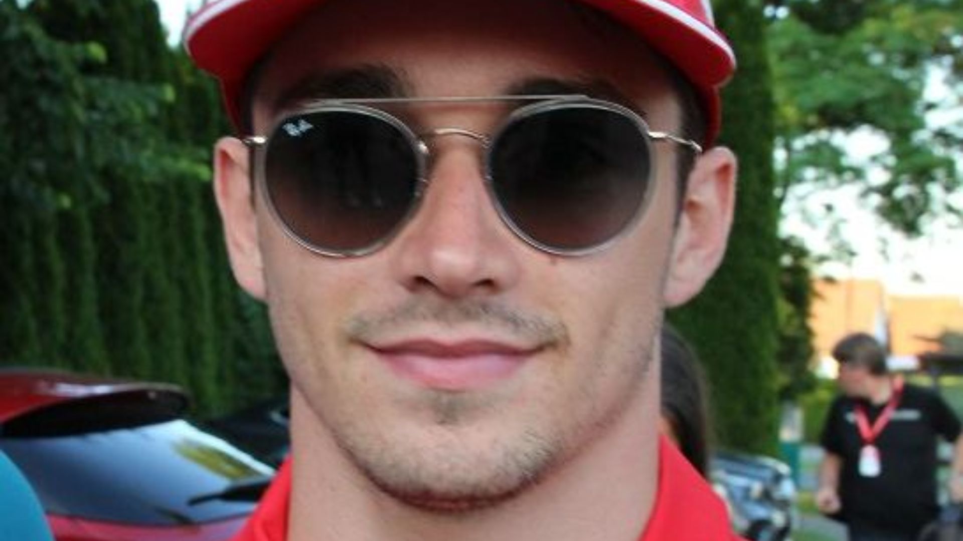 File:F12019 Leclerc Schloss Gabelhofen.jpg