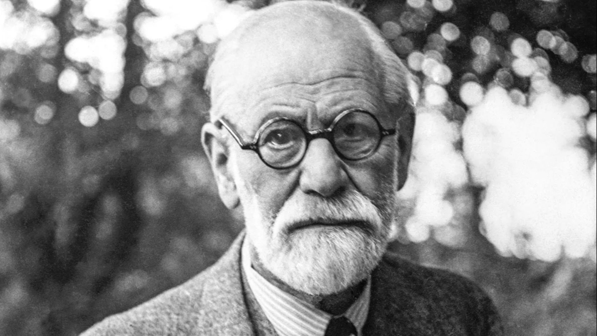 File:Austrian-psychoanalyst-Sigmund-Freud-1935.webp