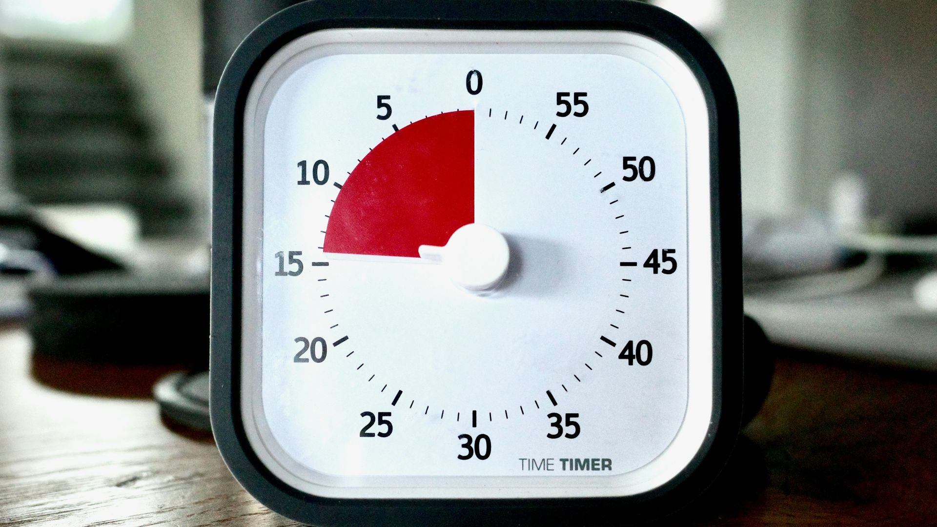 black and white analog gauge