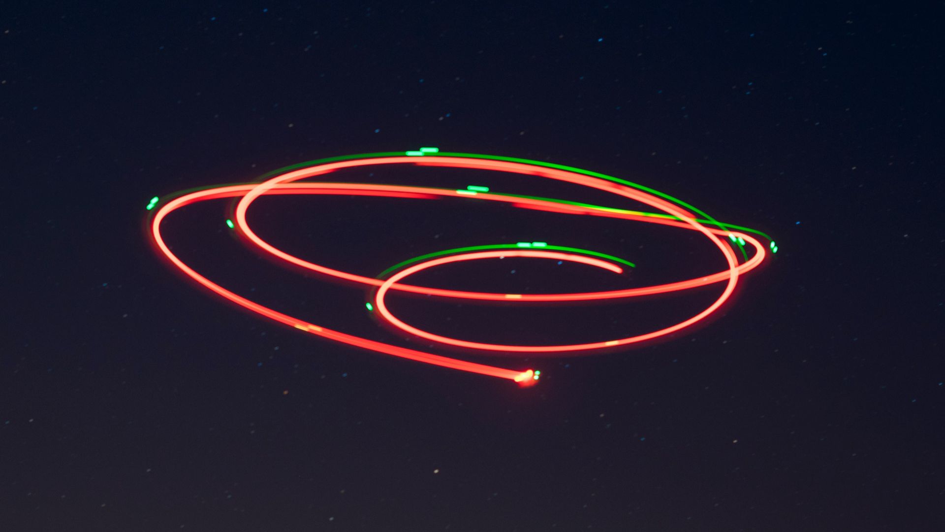 red and yellow light streaks