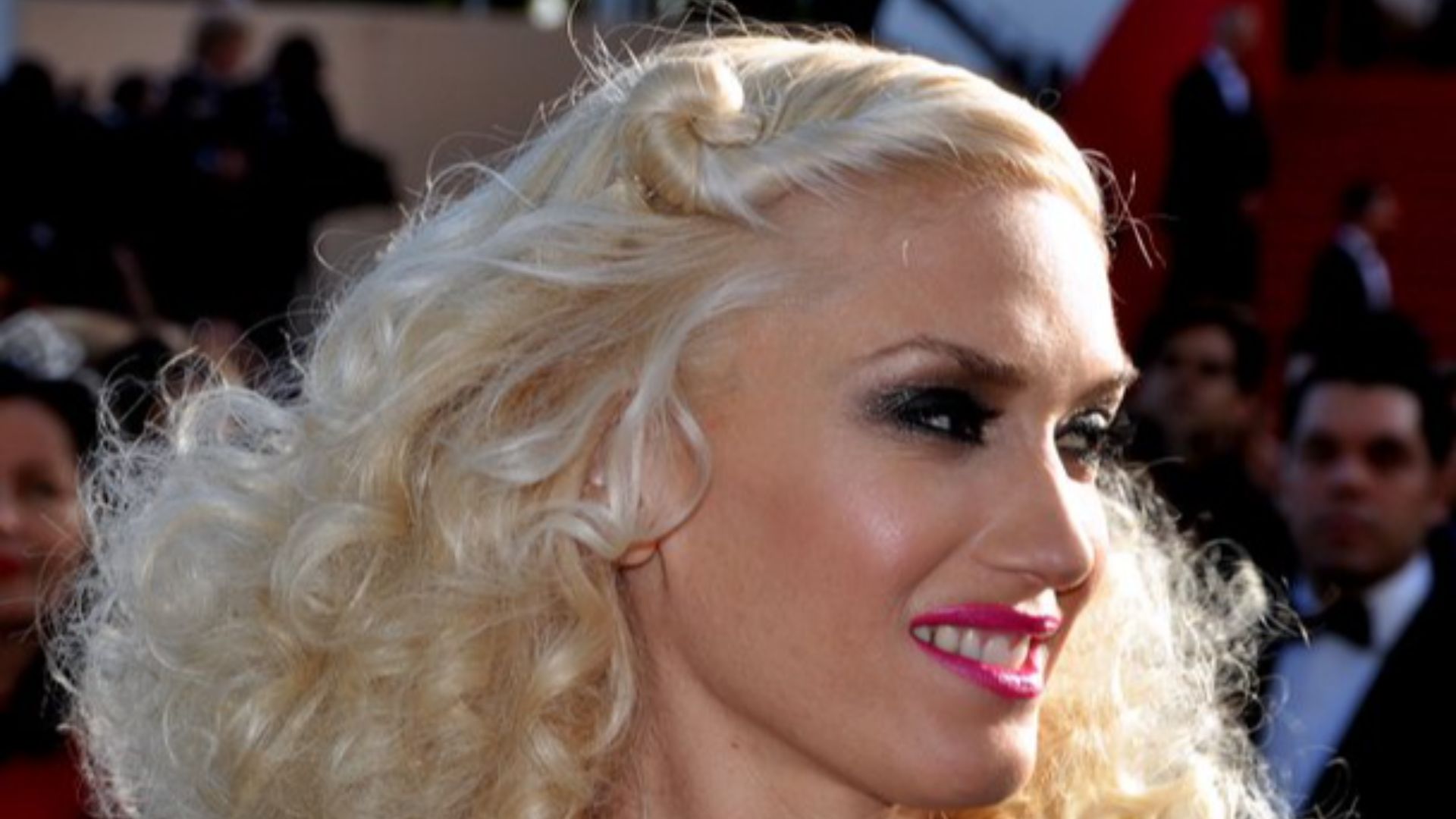 File:Gwen Stefani Cannes 2011 (cropped).jpg