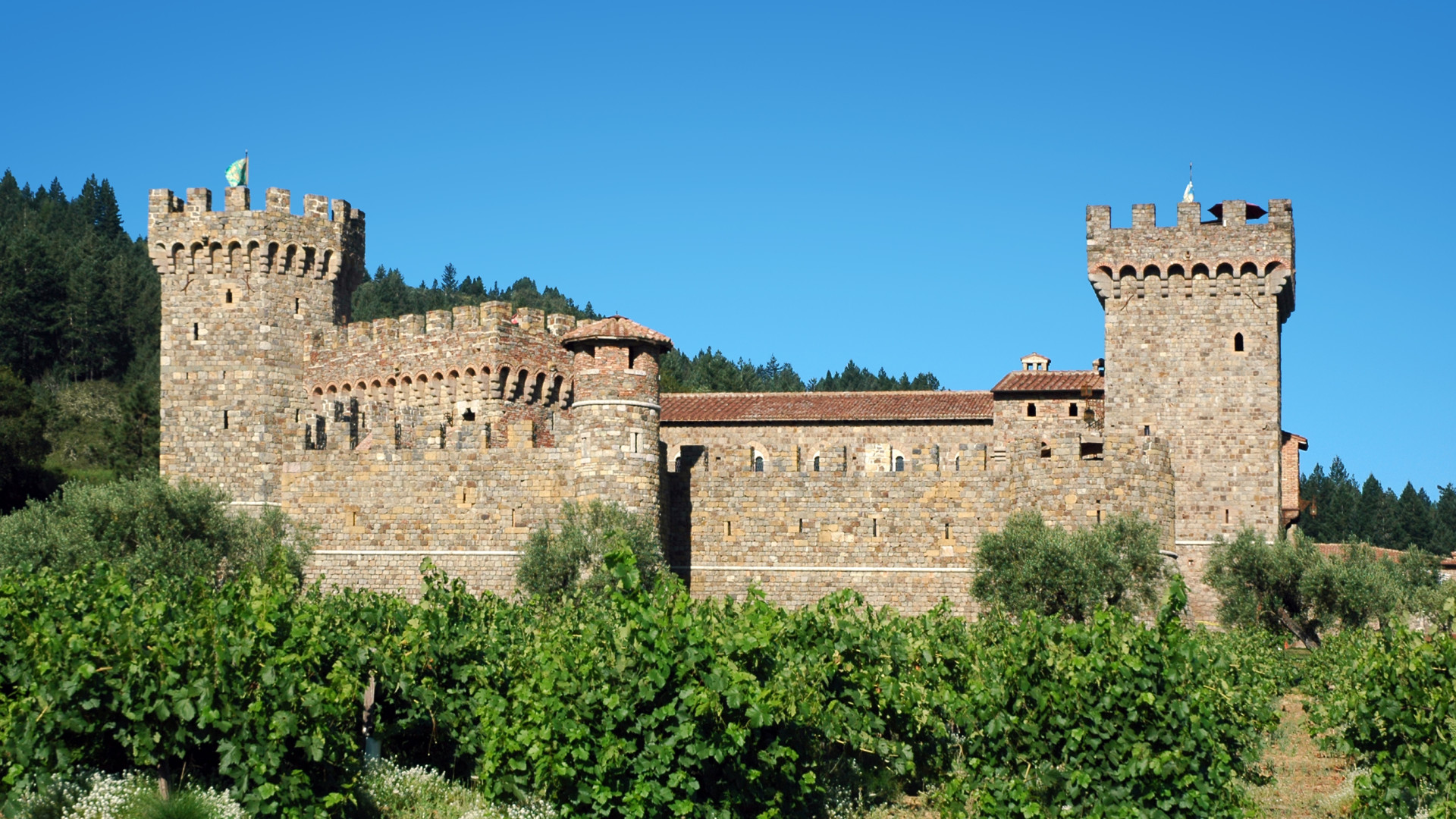 File:Castello di Amorosa.jpg