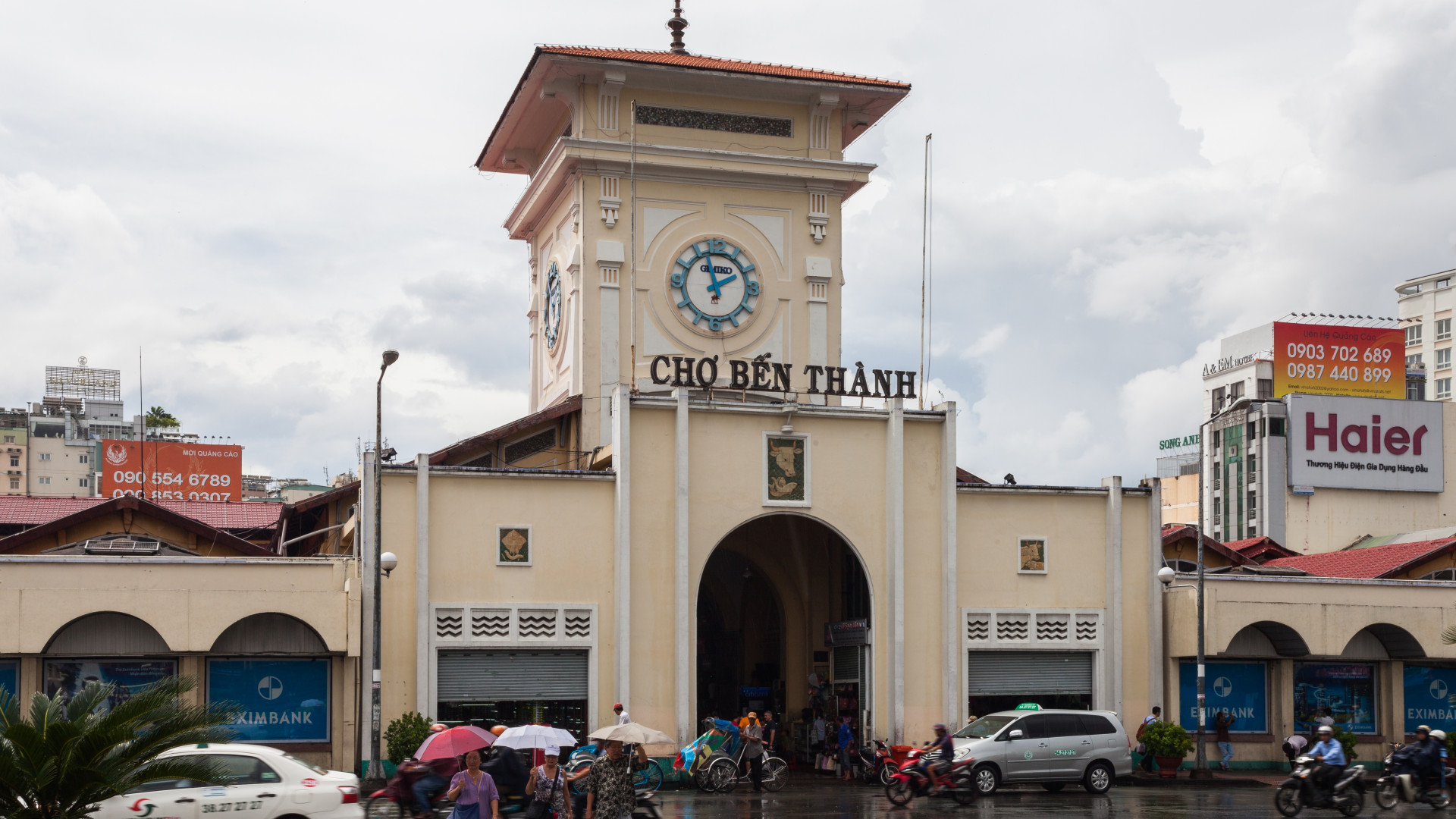 File:Ben Thanh, Ciudad Ho Chi Minh, Vietnam, 2013-08-14, DD 01.JPG