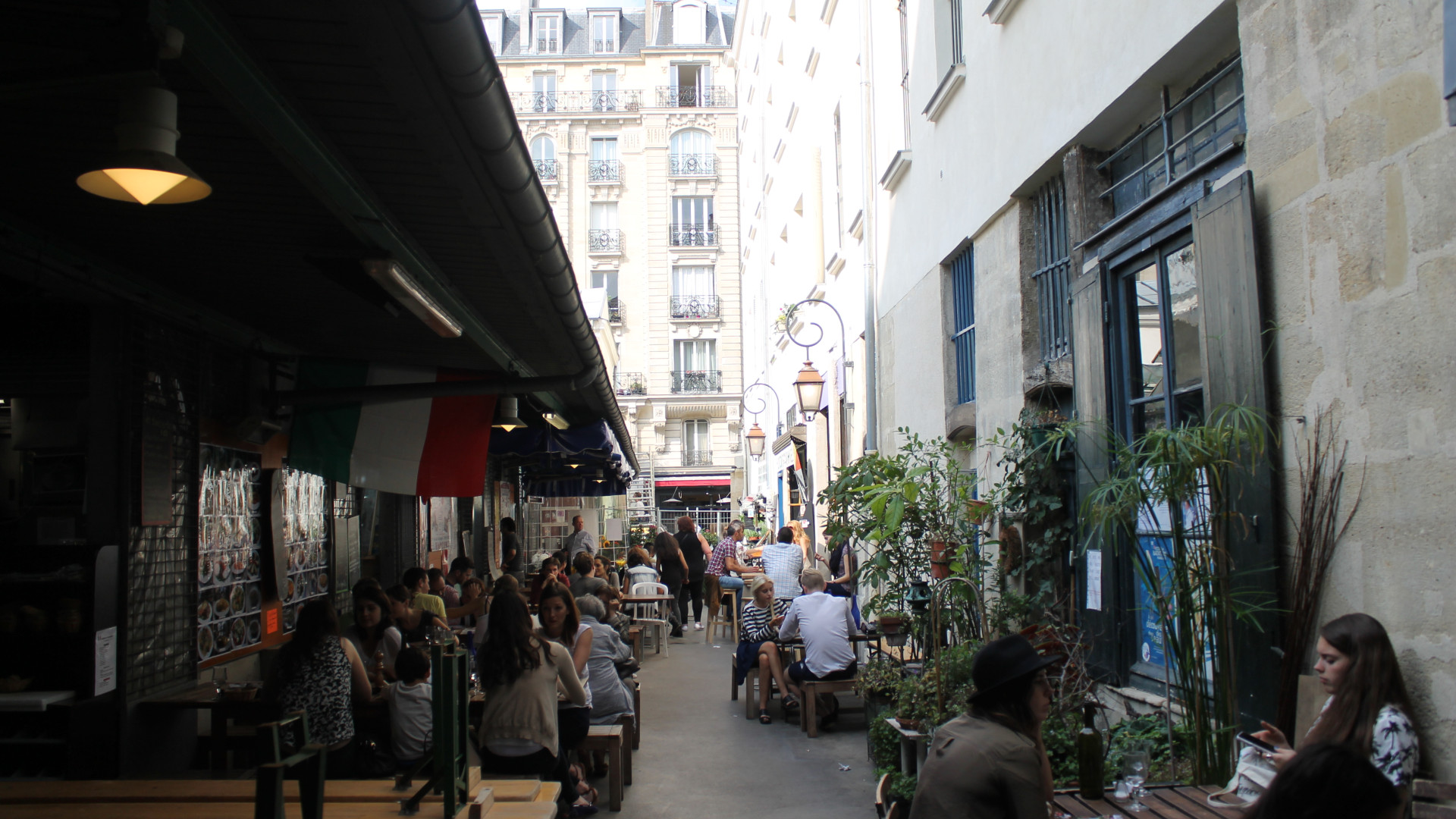 File:Marché des Enfants-Rouges, Paris July 2014.jpg