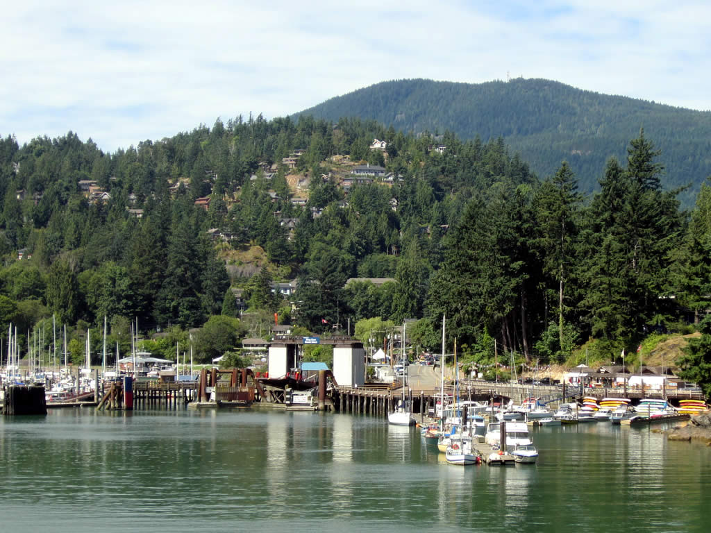 File:Ferry Landing at Snug Cove (6073957449).jpg
