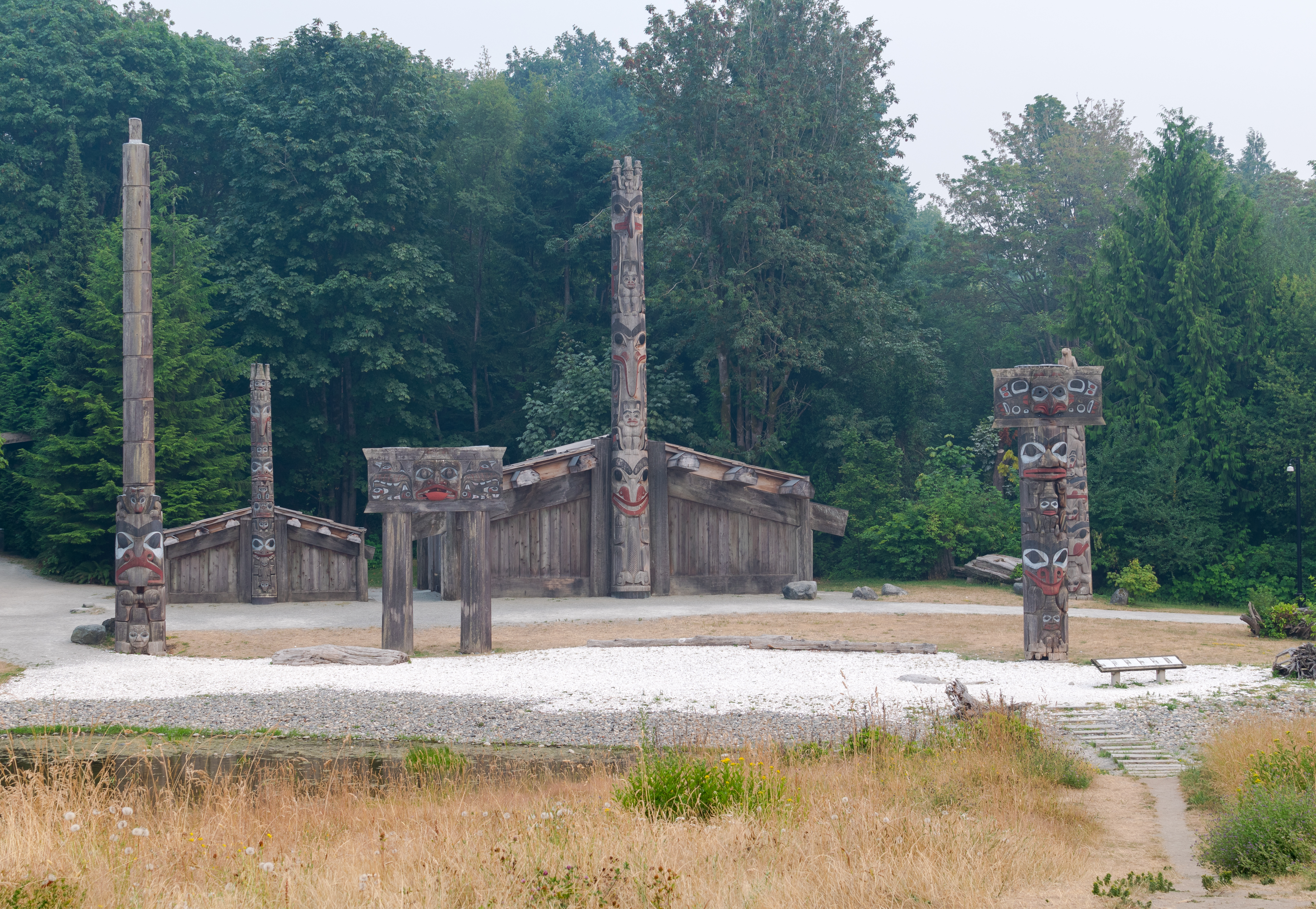 File:Haida House UBC 01.jpg