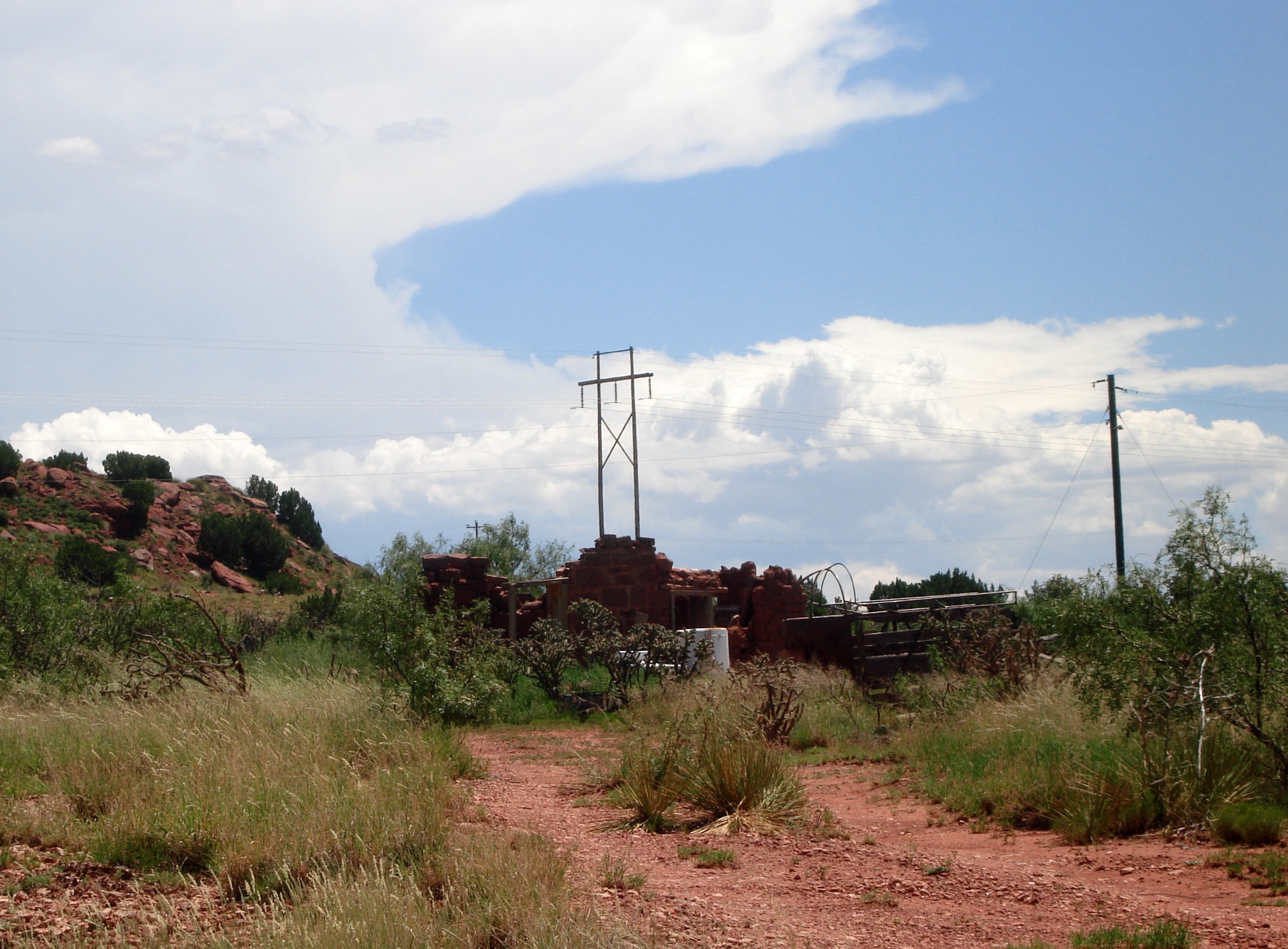 File:Cuervo, New Mexico USA - abandoned town - panoramio (7).jpg